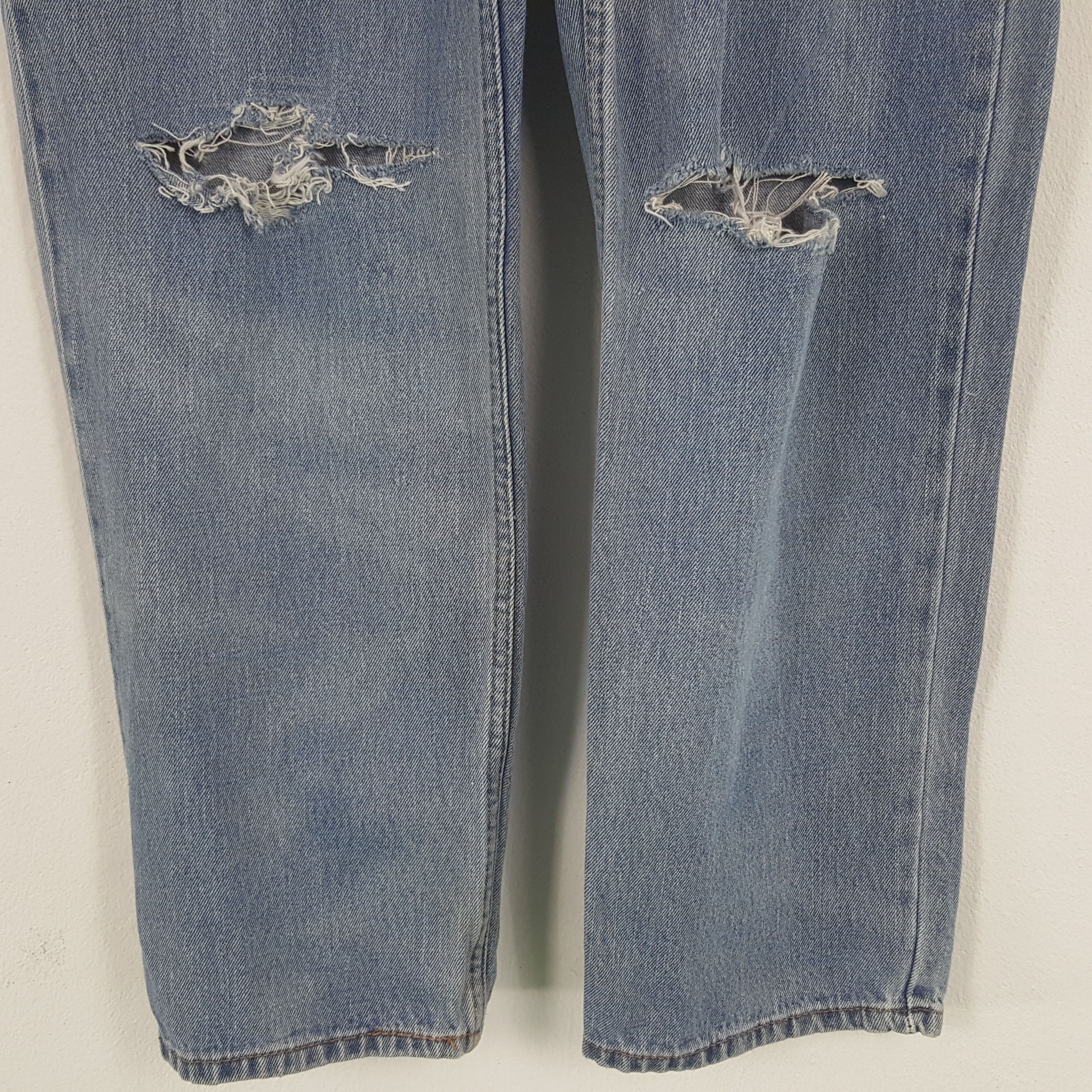 Levi's × Vintage Vintage Levi's 550 Distressed Style Denim Jeans Size US 35 - 3 Thumbnail