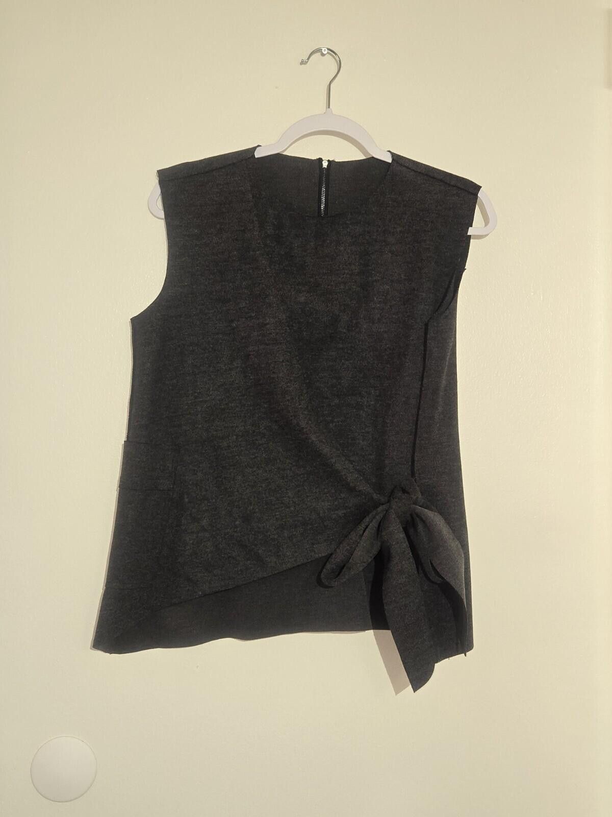 The Unbranded Brand Women's Short Sleeve Wool Blend Blouse Knotted Bow Medium Size M / US 6-8 / IT 42-44 - 1 Thumbnail