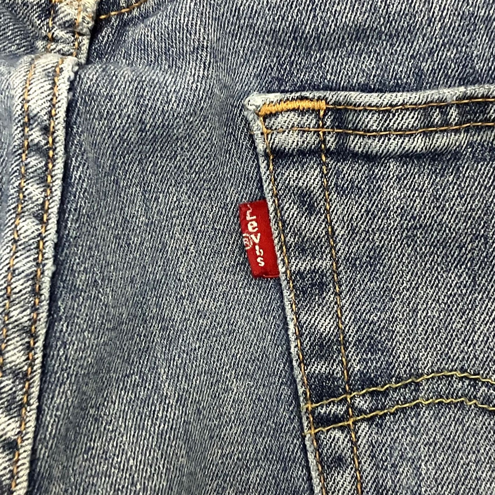 Levi's VINTAGE Levi's 505 Jeans Mens 32W 29L Blue Regular Straight Leg Stretch Denim Red Tab 90s Size US 32 / EU 48 - 6 Thumbnail