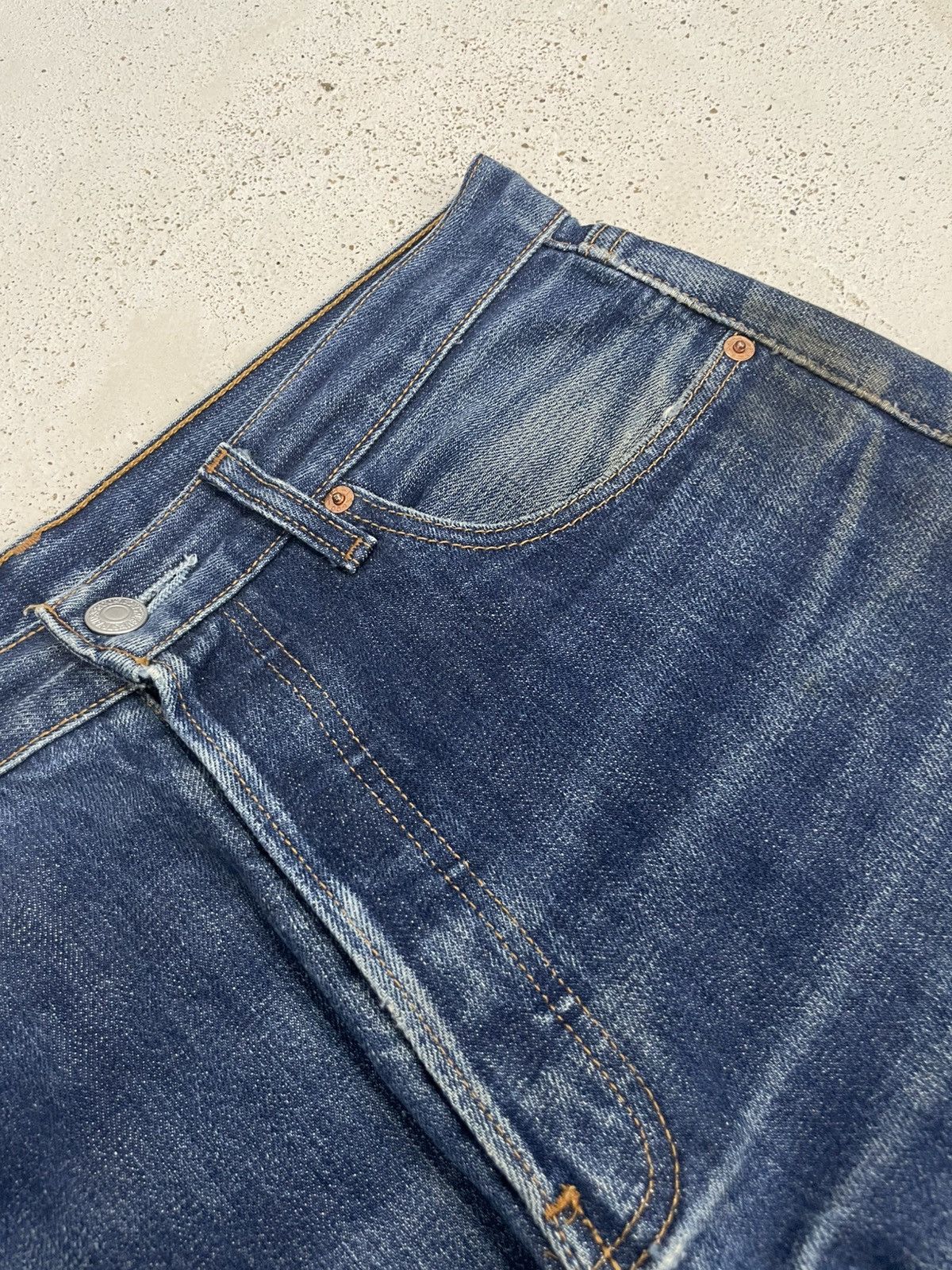 Levi's Vintage Levis 501xx Button Fly Distressed Repaired Size US 29 - 9 Thumbnail