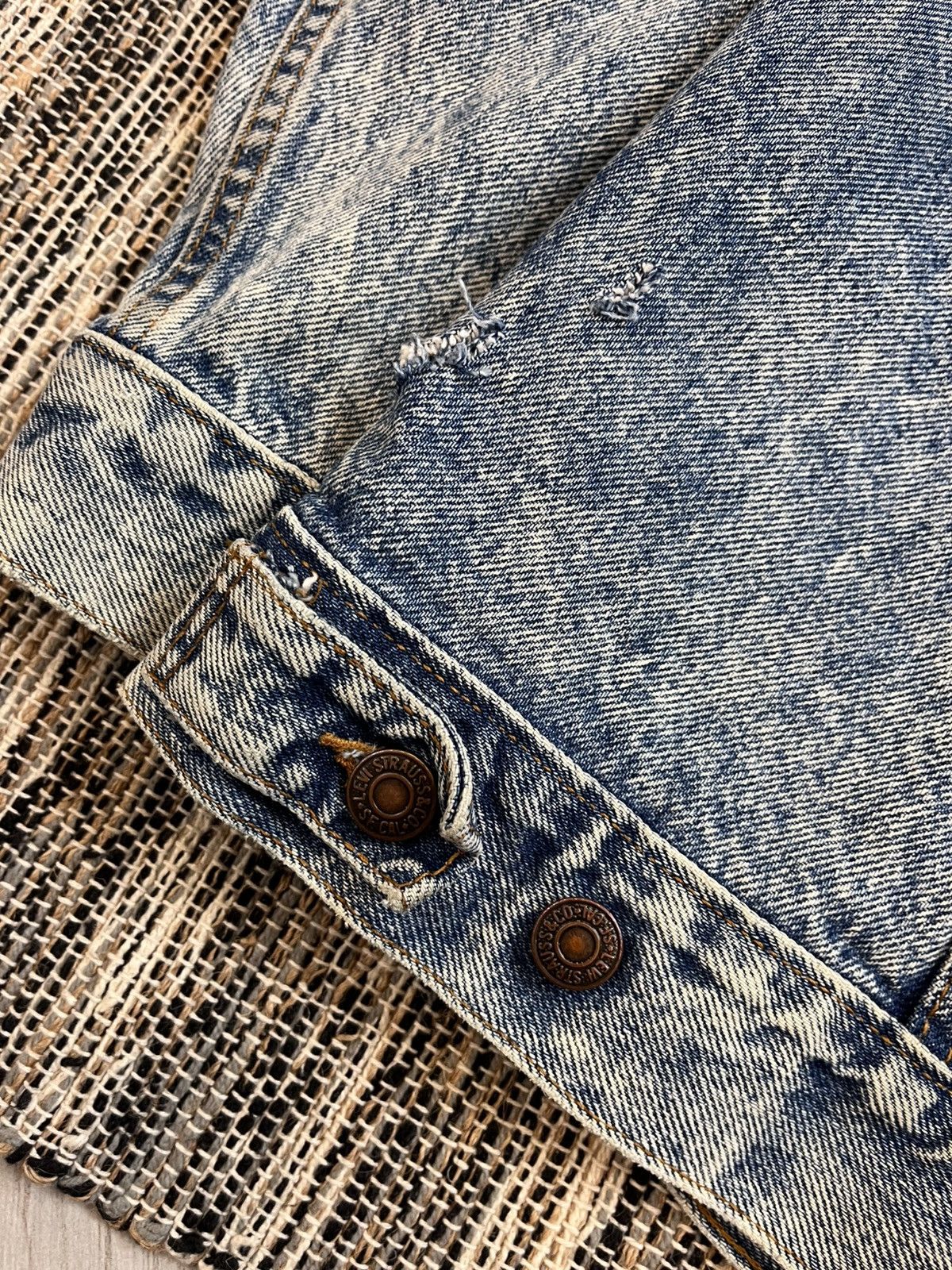 Handmade × Levi's × Vintage Vintage Levis Denim Jacket hand made distressed 90s Size XL / US 12-14 / IT 48-50 - 16 Thumbnail
