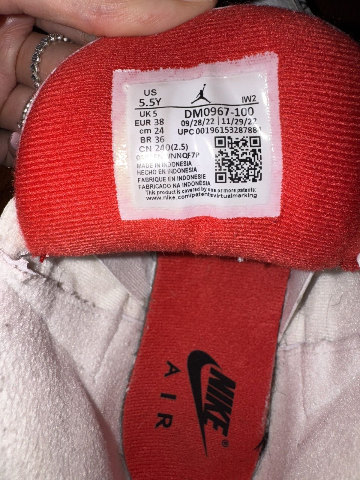 Jordan Brand Jordan 3 White Cement Size US 5.5 / EU 38 - 6 Thumbnail