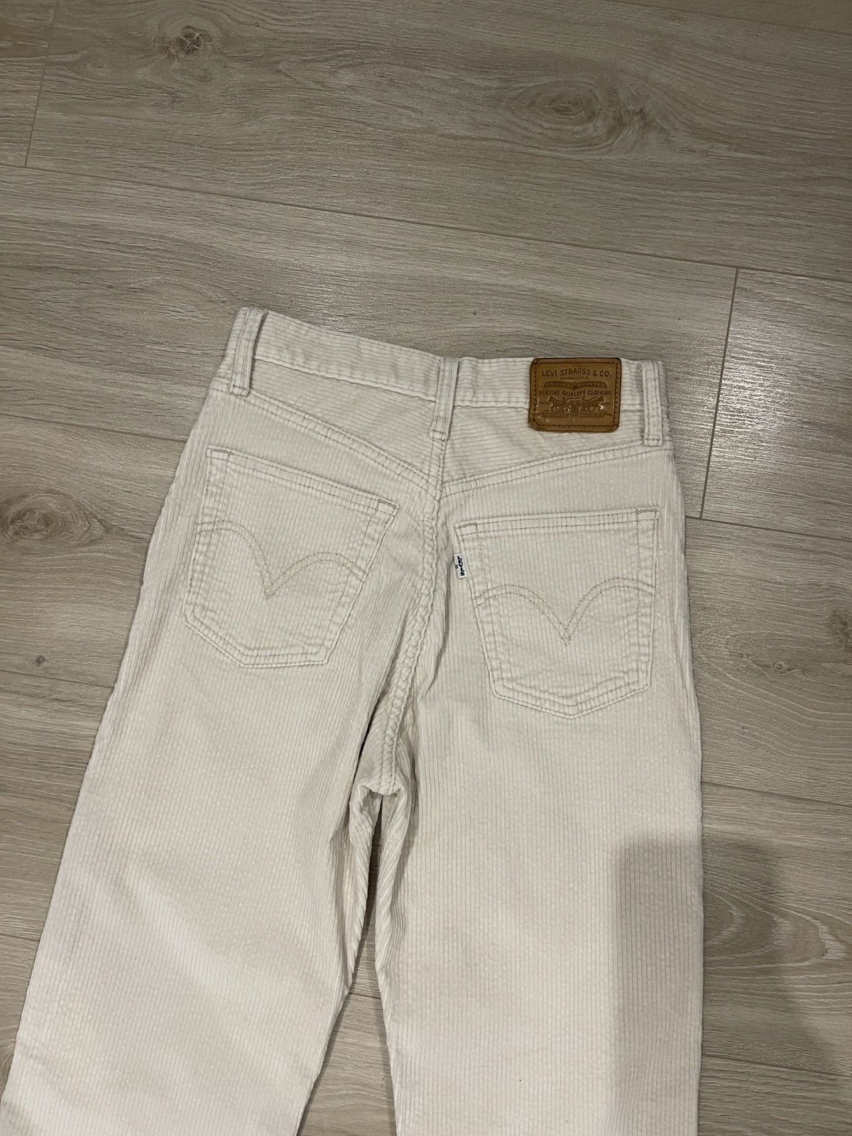 Levi's Levi’s premium corduroy pants rib cage straight W25 Size 25" / US 0 / IT 36 - 17 Thumbnail