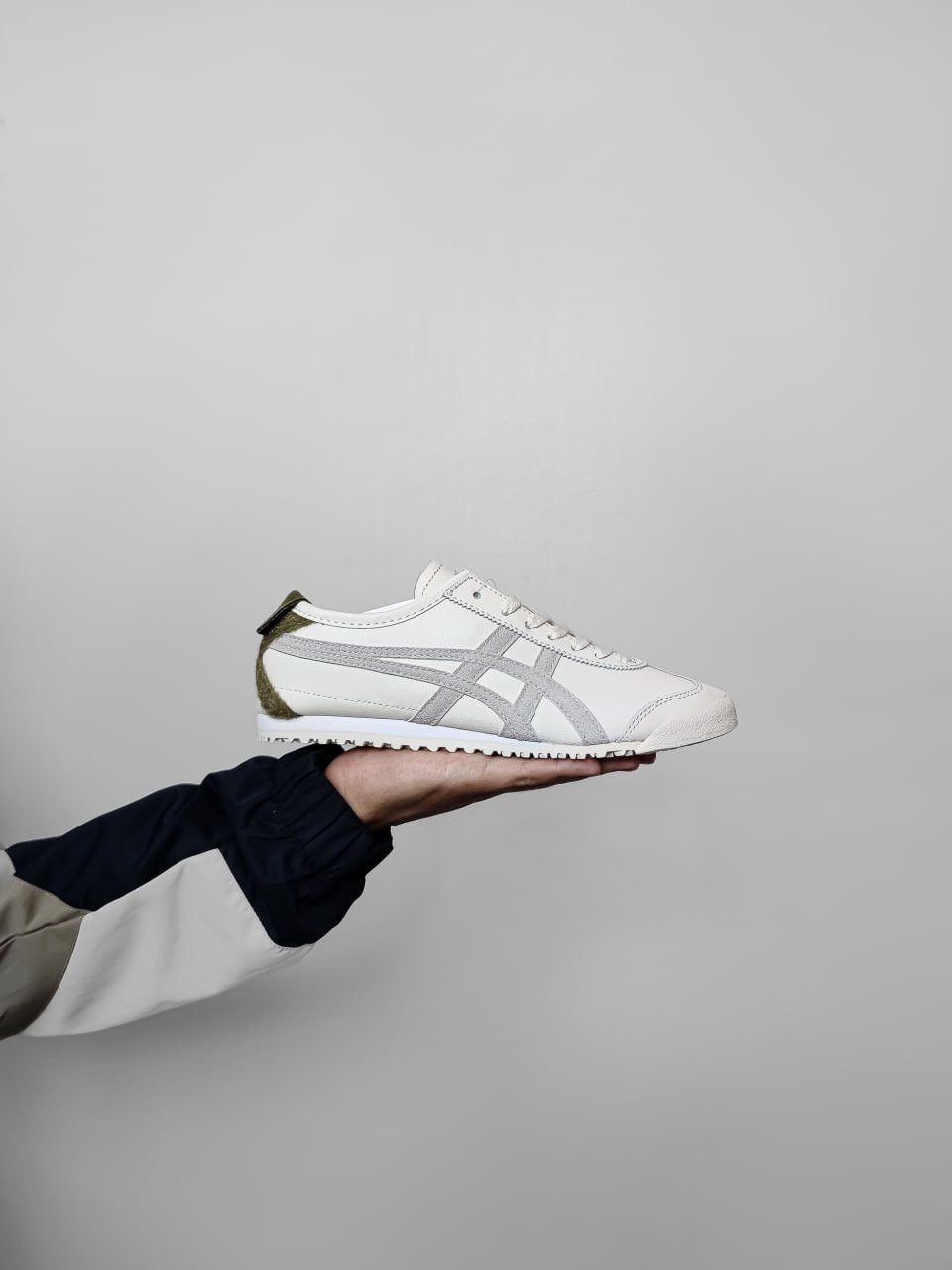 Asics × Onitsuka Tiger × Vintage Vintage Asics Onitsuka Tiger White Shoes 66 Kill Bill Size US 9 / EU 42 - 16 Thumbnail