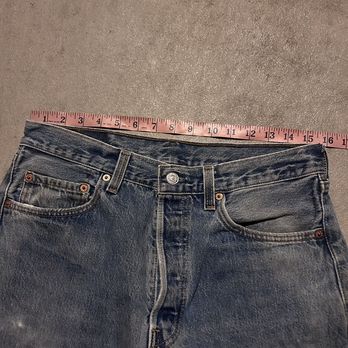 Levi's × Vintage Vintage Levi’s 501 made in USA faded jeans Size US 31 - 6 Thumbnail