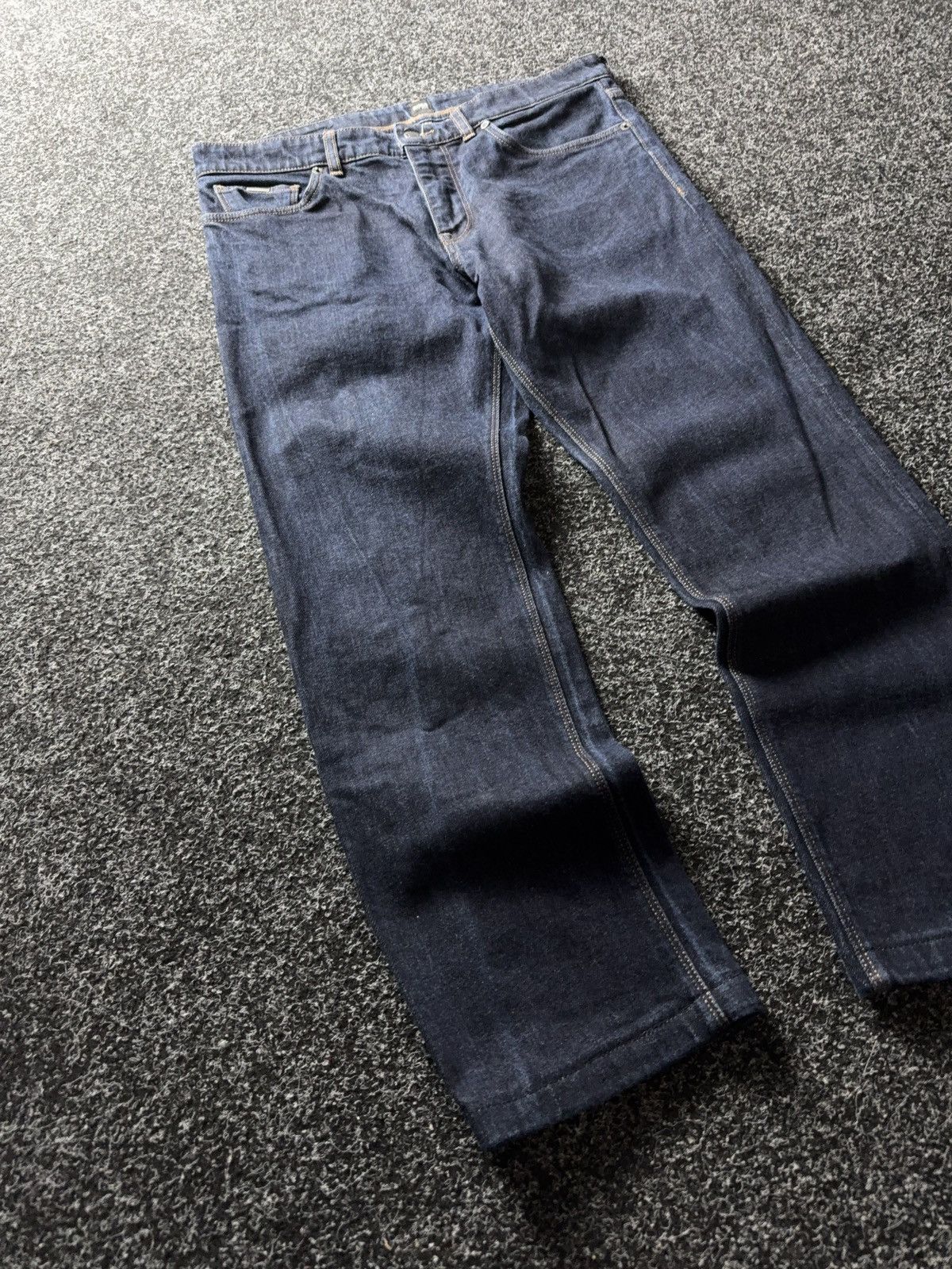 Hugo Boss Luxury Hugo Boss Candiani Denim Dark Blue Jeans Straight Fit Size US 33 - 2 Thumbnail