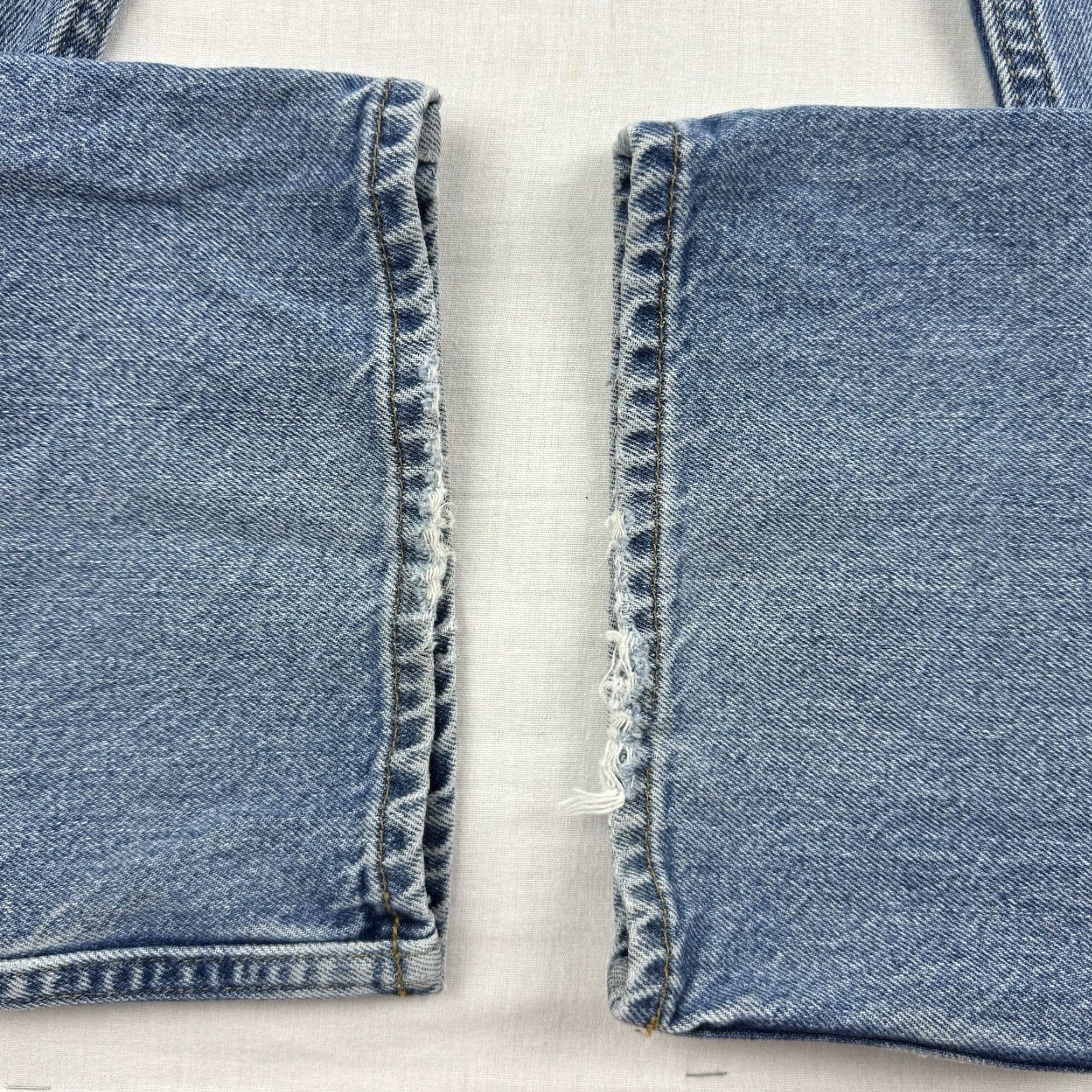 Tommy Hilfiger VINTAGE Tommy Hilfiger Jeans Adult 36x30 Blue Grunge Y2K 90s Hipster Punk Straight Jeans Mens Size US 36 / EU 52 - 2 Thumbnail