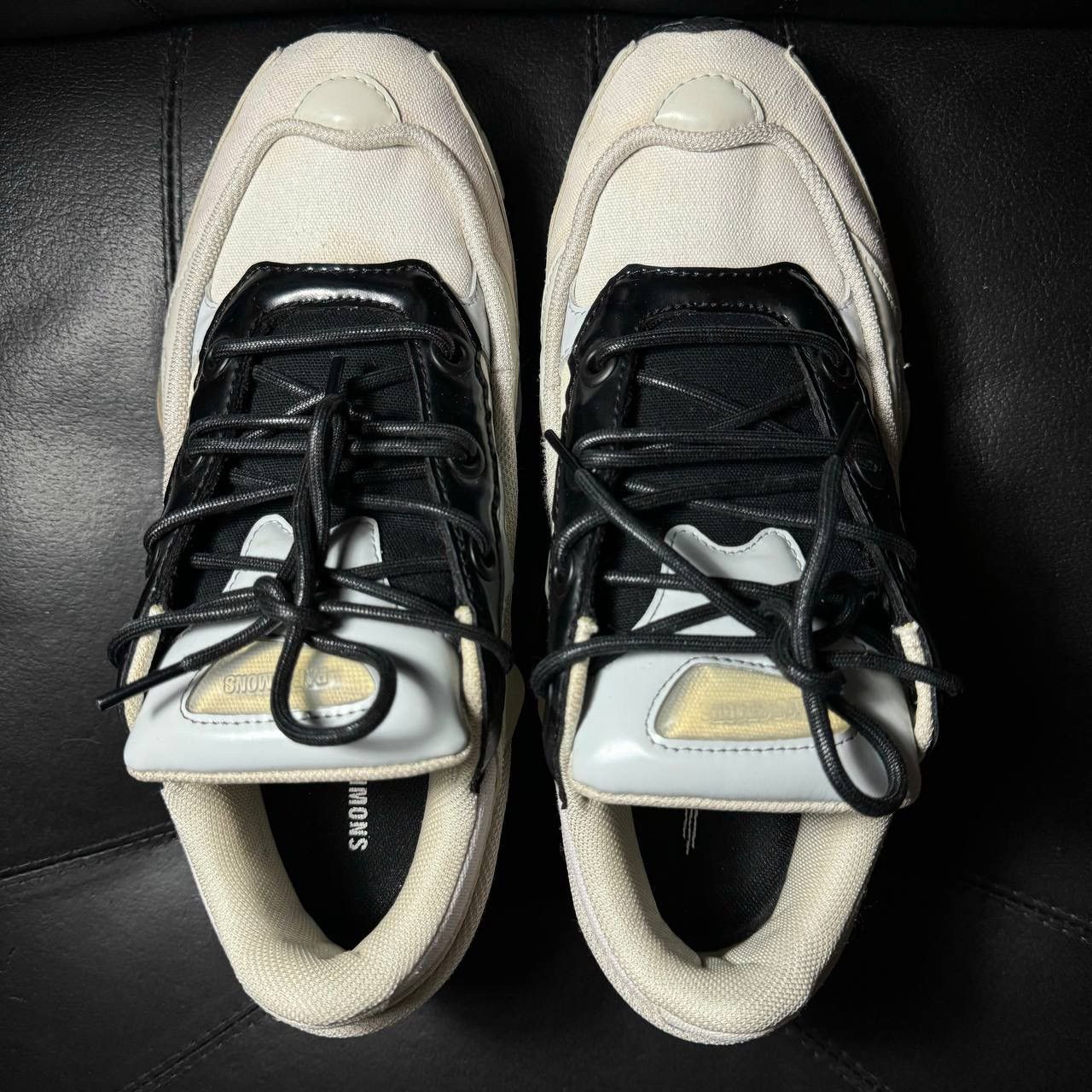Adidas × Raf Simons Adidas Raf Simons ozweego Ozweego Cream Size US 9.5 / EU 42-43 - 7 Thumbnail