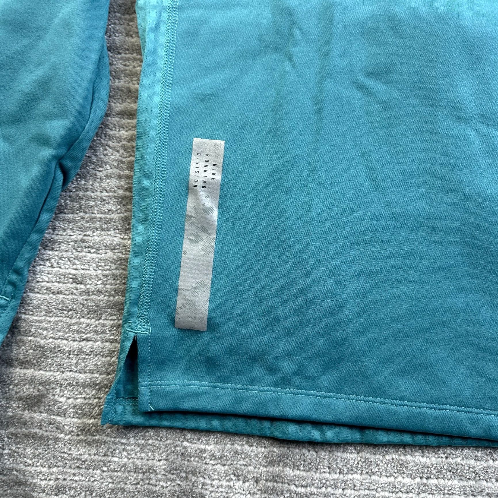 Nike Nike Sweater Mens Large Half Zip Blue Pullover Therma Fit All Seasons Lightweight 1/2 Zip Logo casual Mens Size US L / EU 52-54 / 3 - 3 Thumbnail