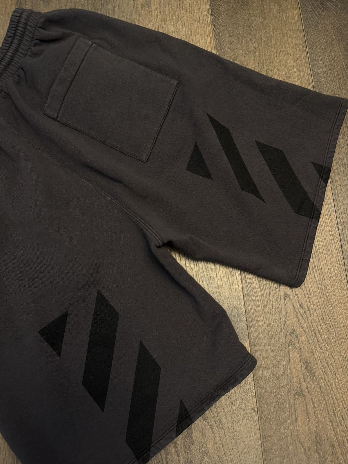Off-White Off-white grey shorts Size US 34 / EU 50 - 9 Thumbnail