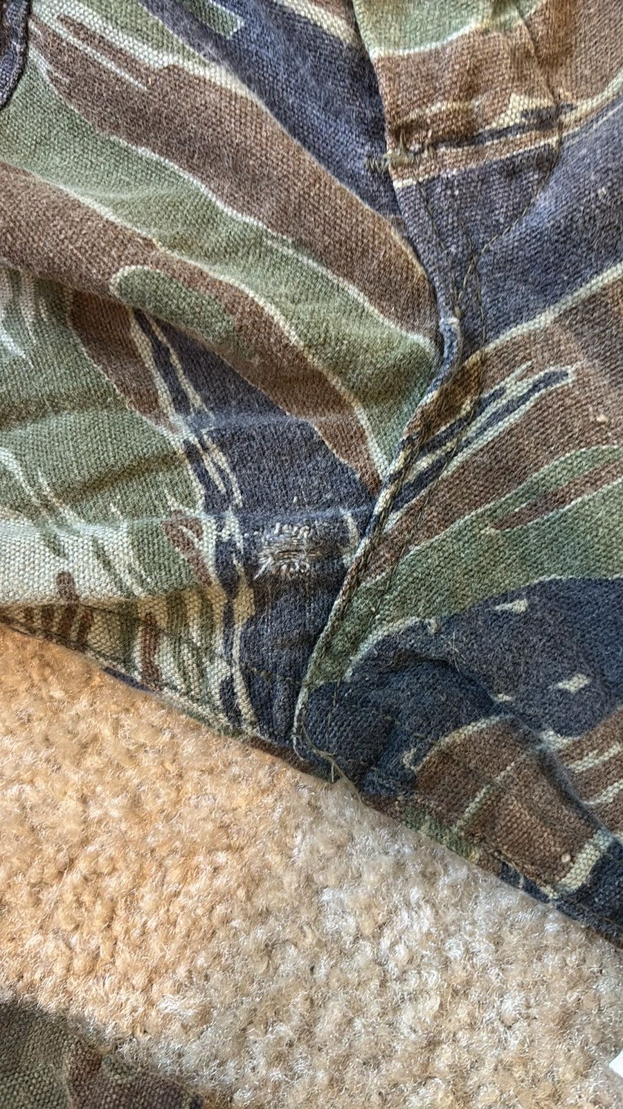 Vintage Vintage 1960s Vietnam Tiger Stripe Camo Fatigue Pants Size US 34 / EU 50 - 6 Thumbnail