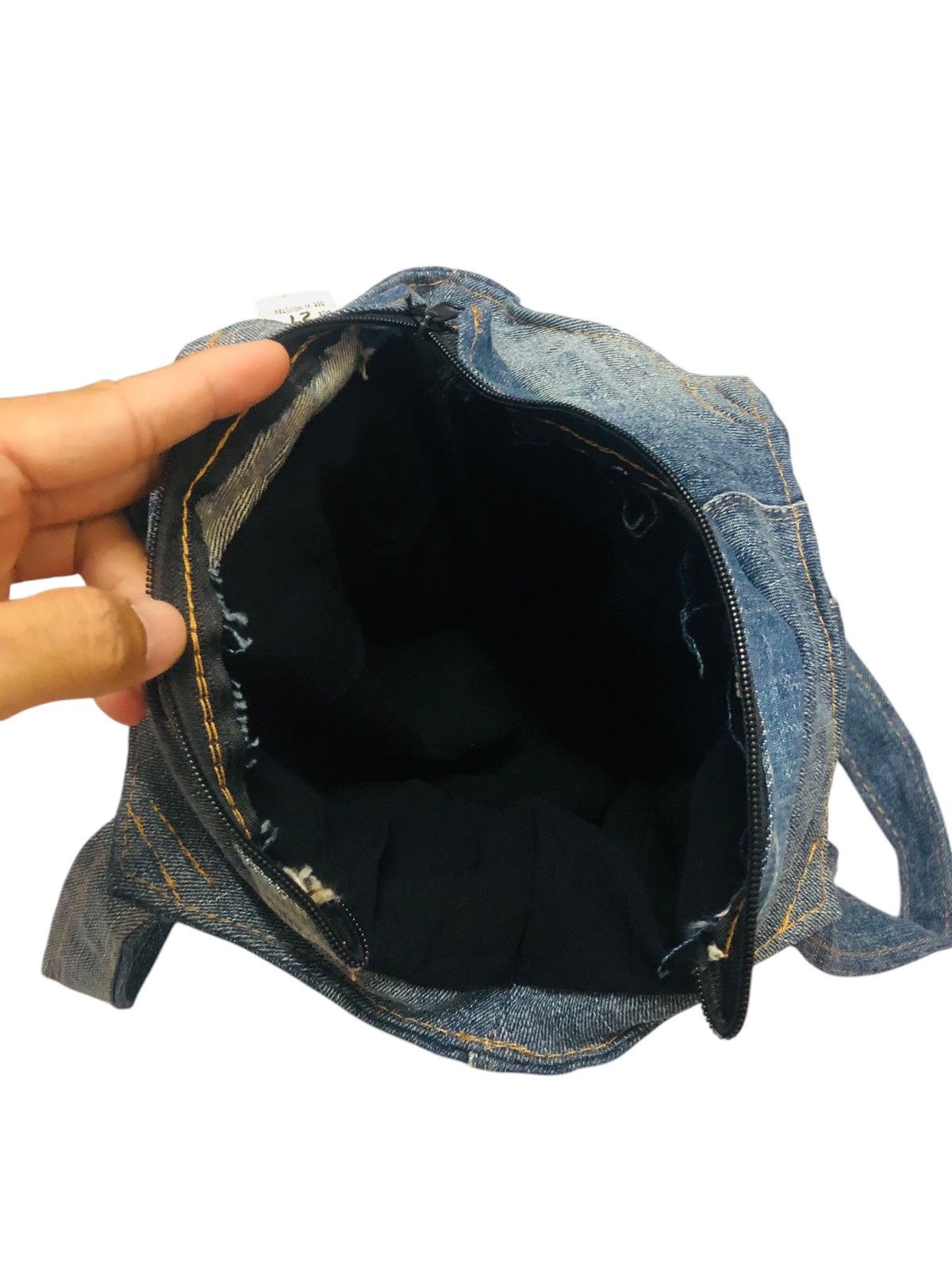 Japanese Brand Some one Red flag denim jeans tote bag Size ONE SIZE - 5 Thumbnail