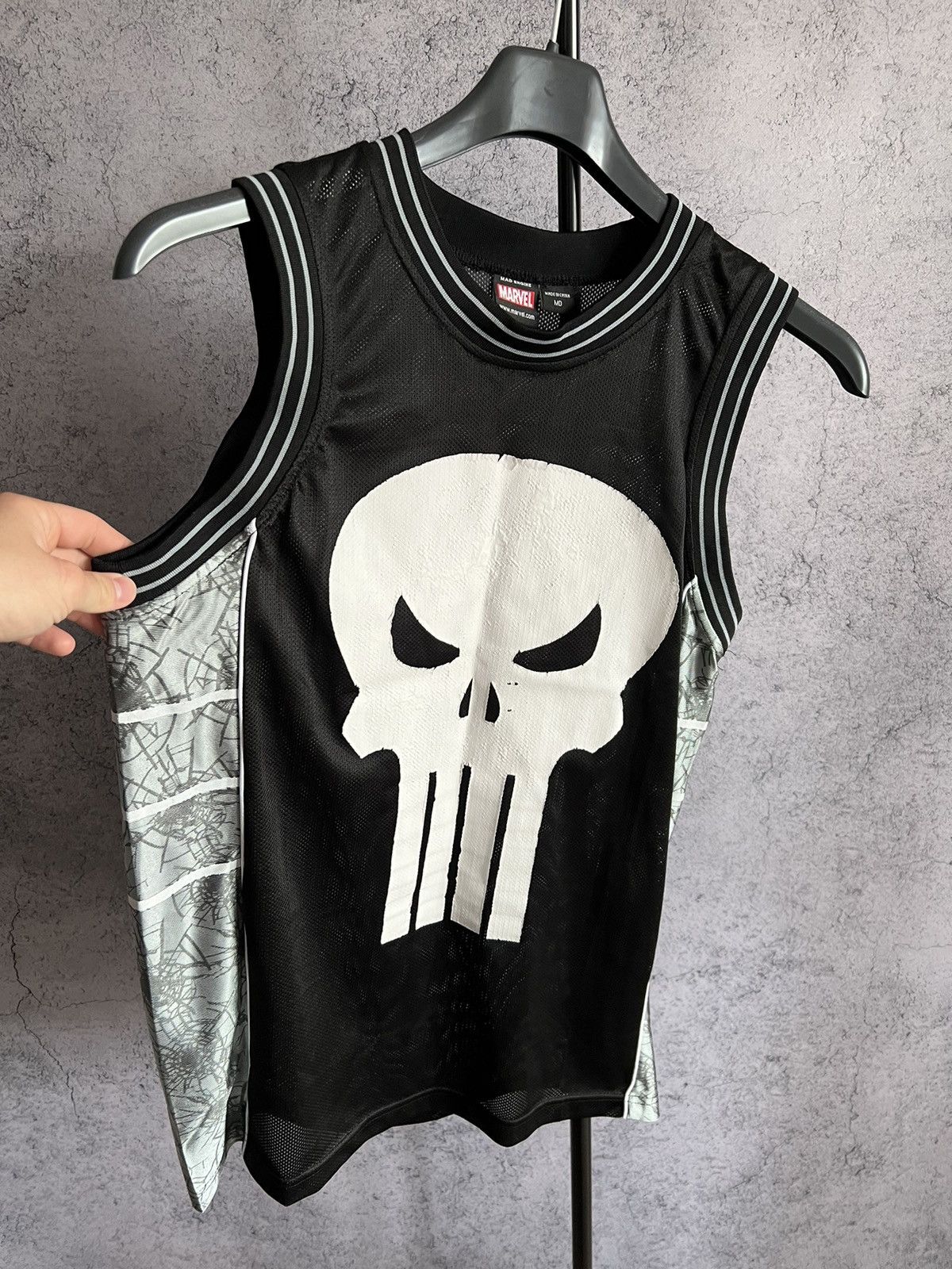 Marvel Comics Crazy Y2K 2012 Marvel Comics Skulls Sleeveless Tee Tank Top Size US M / EU 48-50 / 2 - 14 Thumbnail