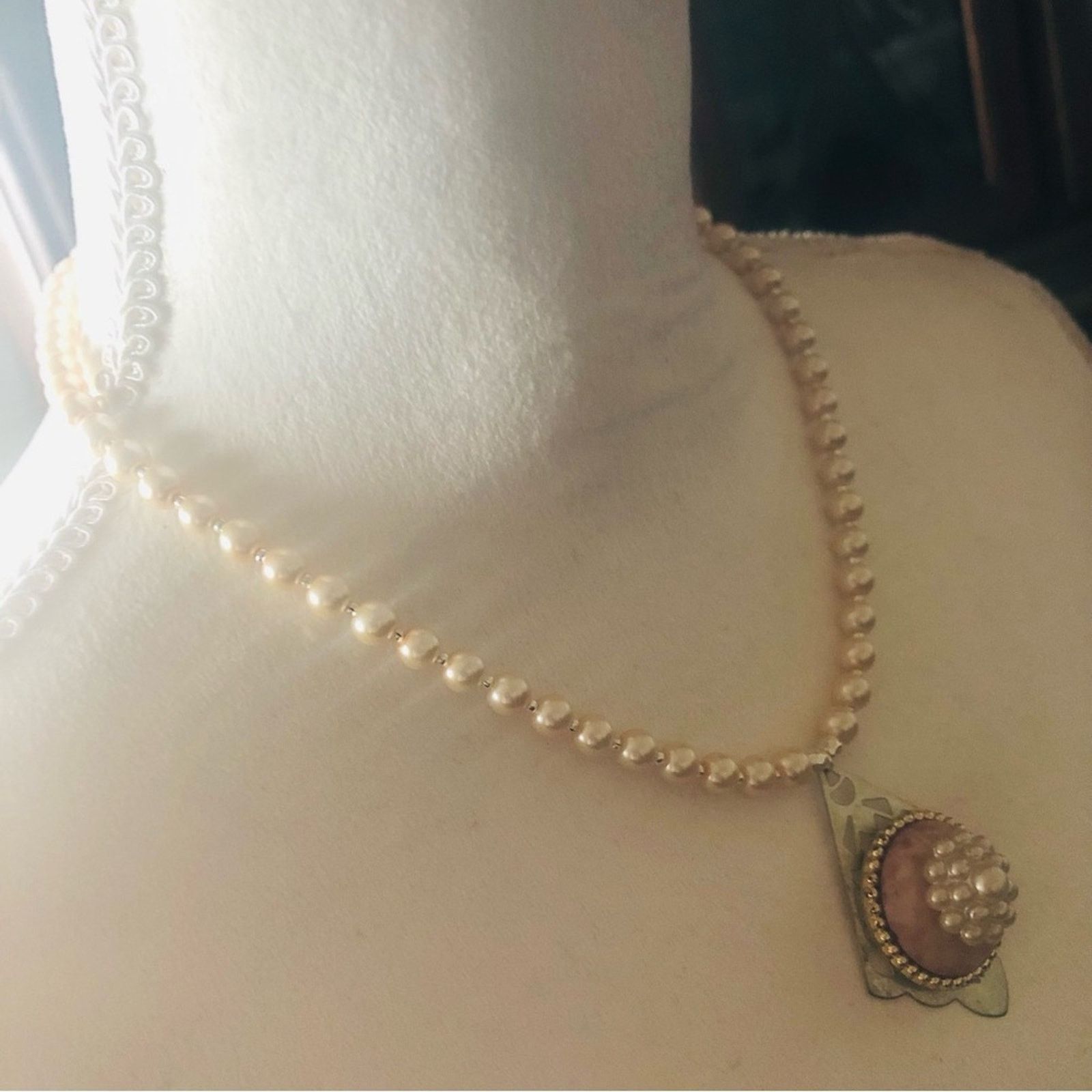 Handmade Handcrafted repurpose snow queen pearl dome Pearl necklace Size ONE SIZE - 3 Thumbnail