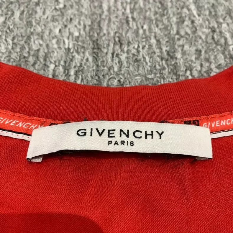 Givenchy Givenchy Red Destroyed Logo Short Sleeve Size L Size US L / EU 52-54 / 3 - 7 Thumbnail