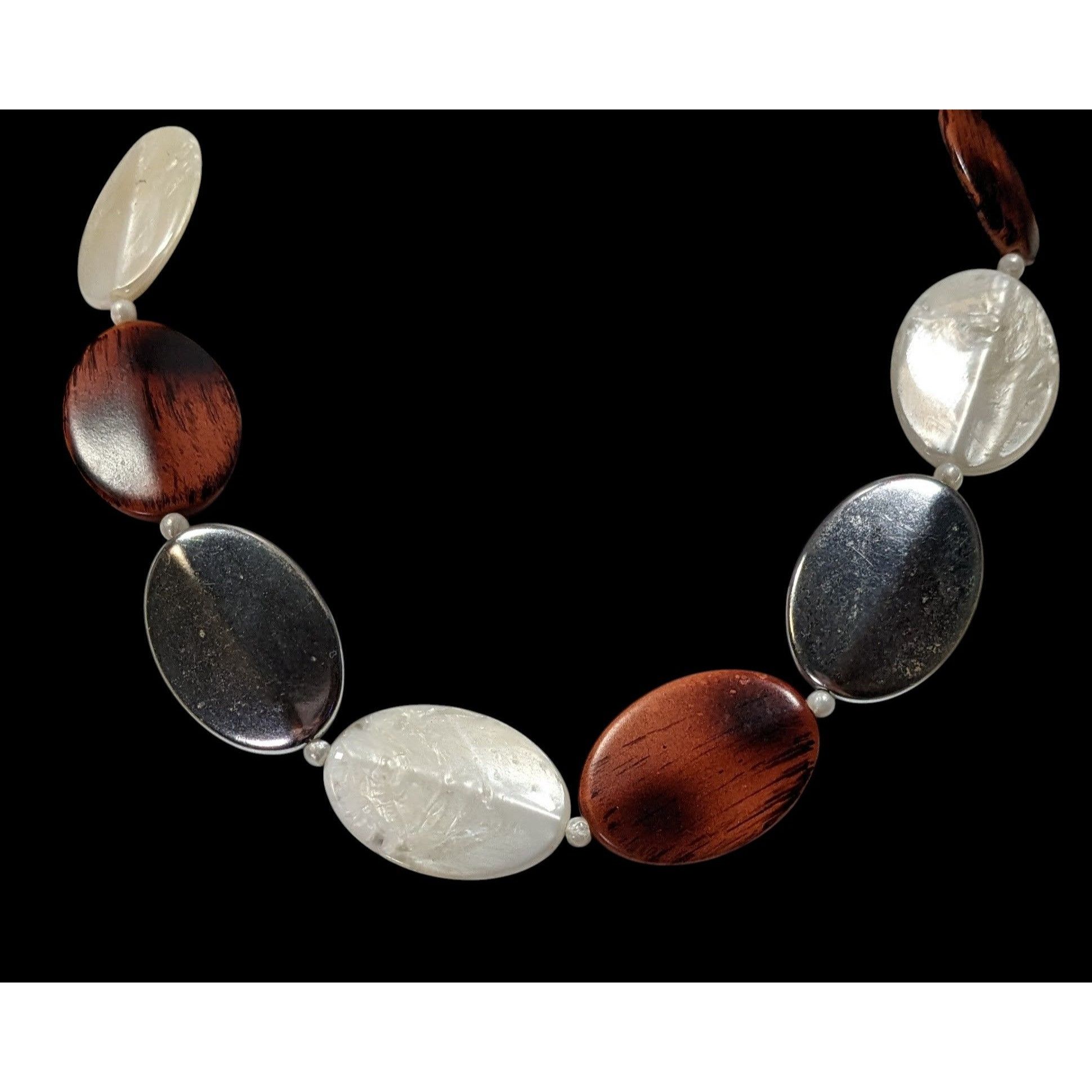 Other Retro Wood-Look Brown White And Silver Tone Beaded Necklace Size ONE SIZE - 4 Thumbnail