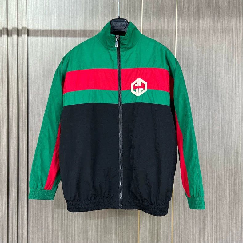 Gucci Gucci Size 10 Red and green embroidered letter zipper wind Size US M / EU 48-50 / 2 - 1 Thumbnail