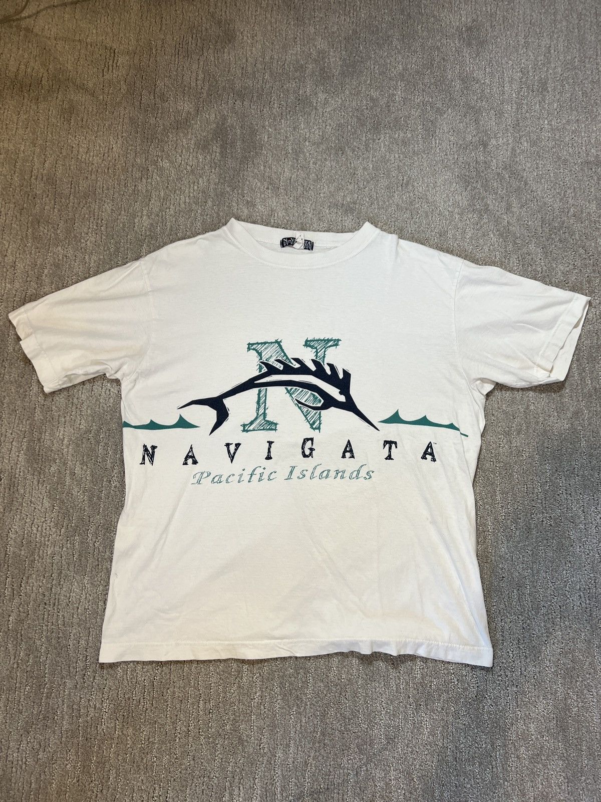 Vintage 90s Surf Shirt ‘Navigata Pacific Islands’ Size US M / EU 48-50 / 2 - 1 Thumbnail