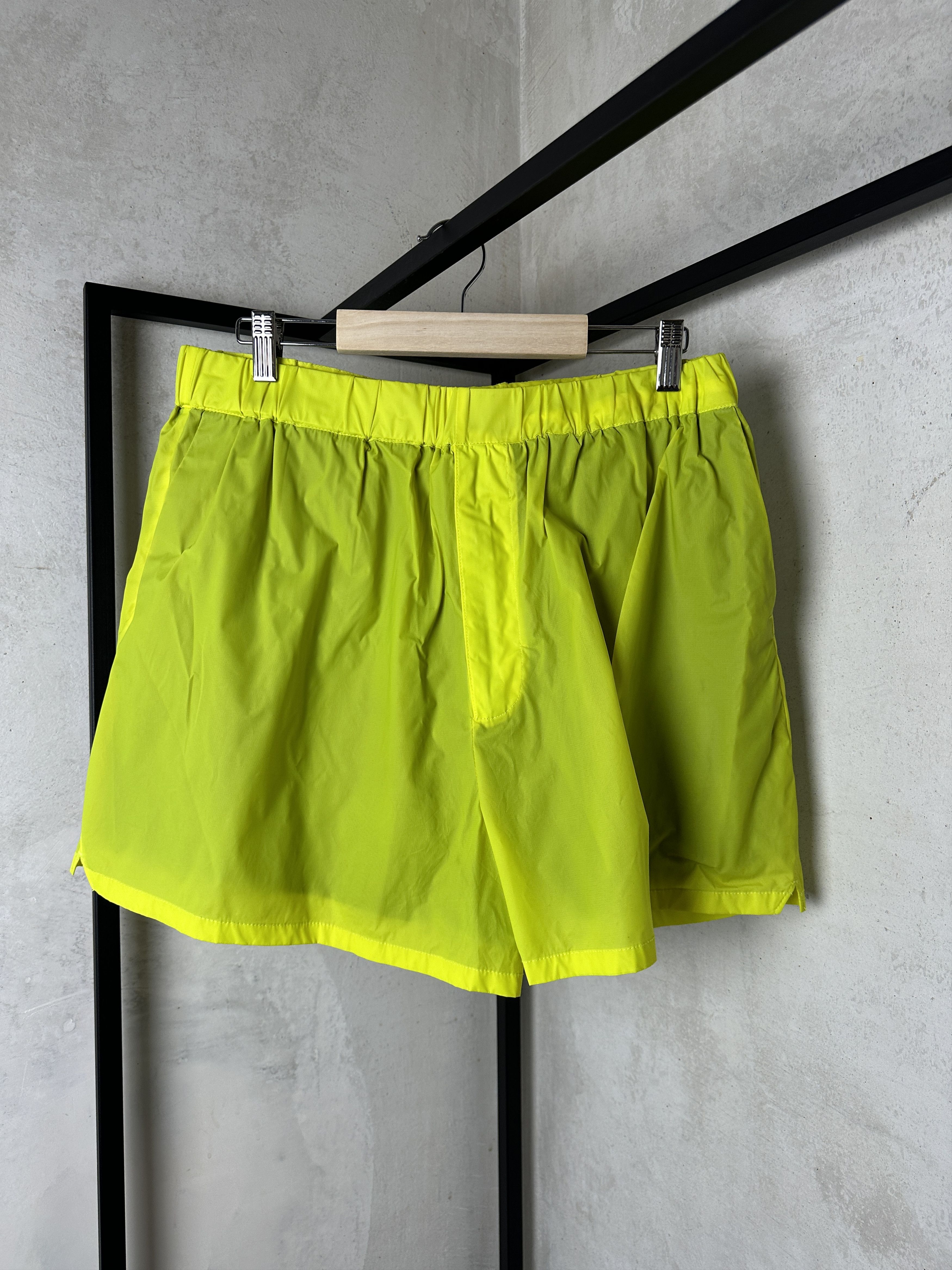 Acne Studios Acne Studios Yellow Ripstop Neon Shorts Size US 34 / EU 50 - 1 Thumbnail