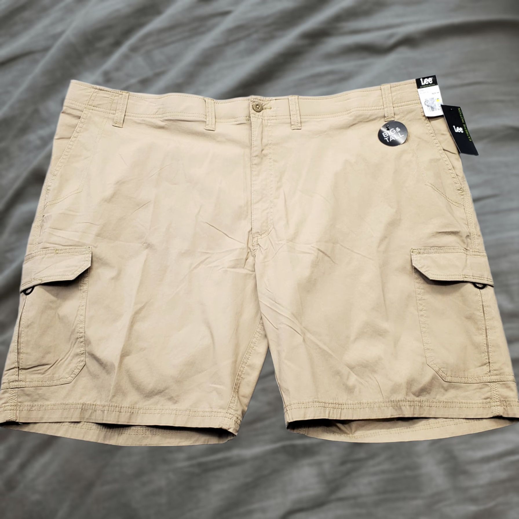 Lee Lee Cargo Shorts Mens 54 Brown Relaxed Performance 10.25 Inseam Waistband 26.5" Cargo Pocket Cotton Cotton Lee Extreme Motion Size US 38 / EU 54 - 1 Thumbnail