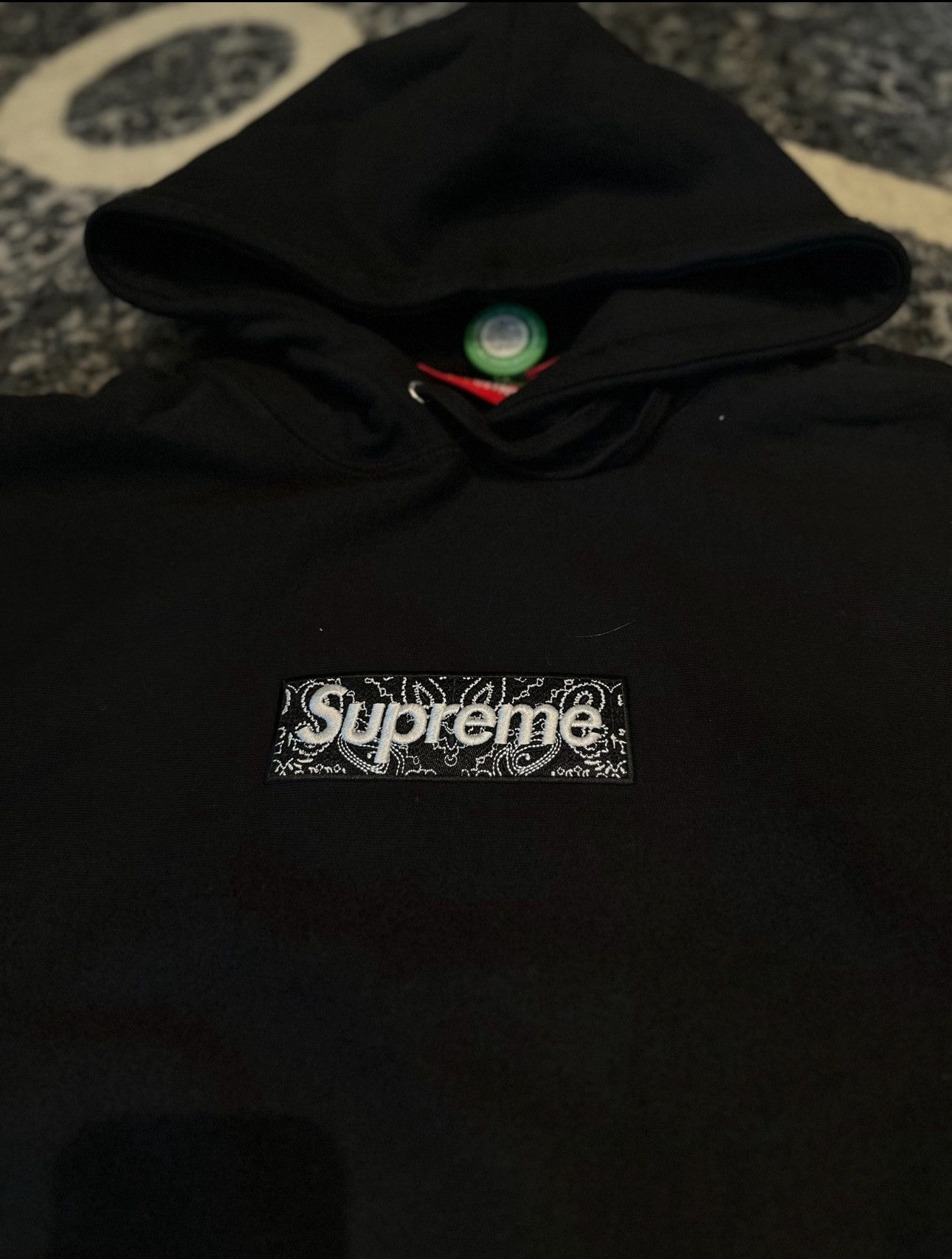 Supreme Supreme Black Bandana Box Logo Hoodie DS Size XL Size US XL / EU 56 / 4 - 2 Thumbnail