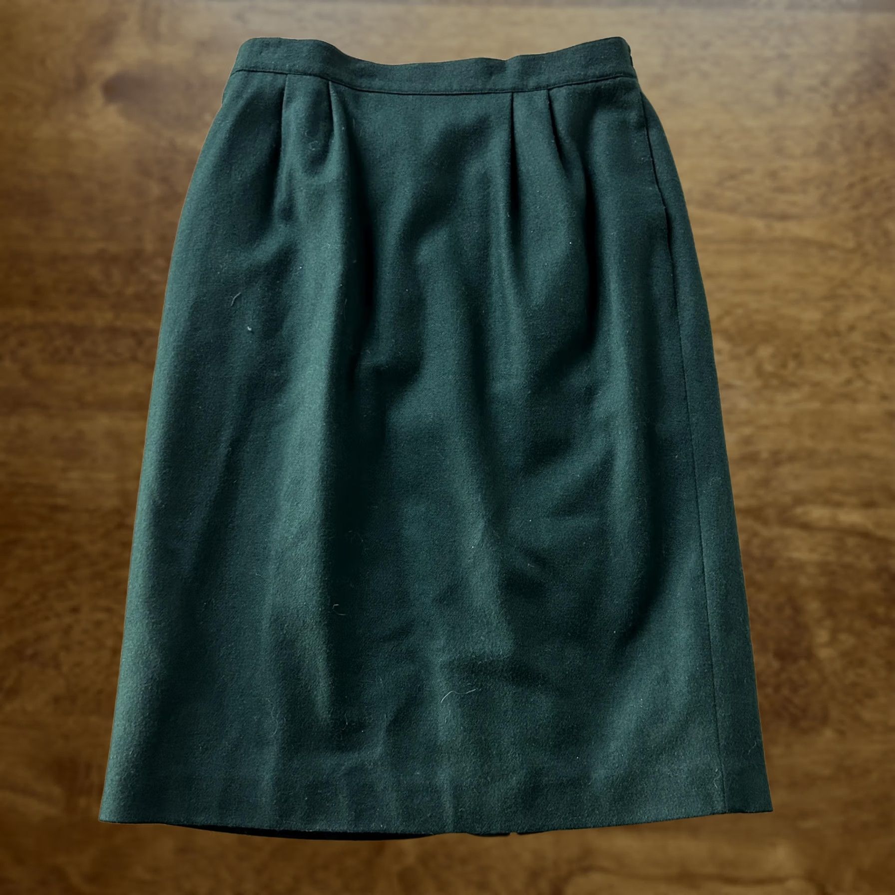 Vintage VINTAGE Leslie Fay Skirt Womens 14P Green Pencil Knee Length Lined Elastic Waist Pockets Slit Size 36" / US 14 / IT 50 - 1 Thumbnail