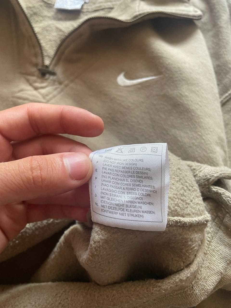 Nike Vintage Nike 1\4 Zip Small Logo Heavy Cotton Sweatshirt Size US S / EU 44-46 / 1 - 7 Thumbnail