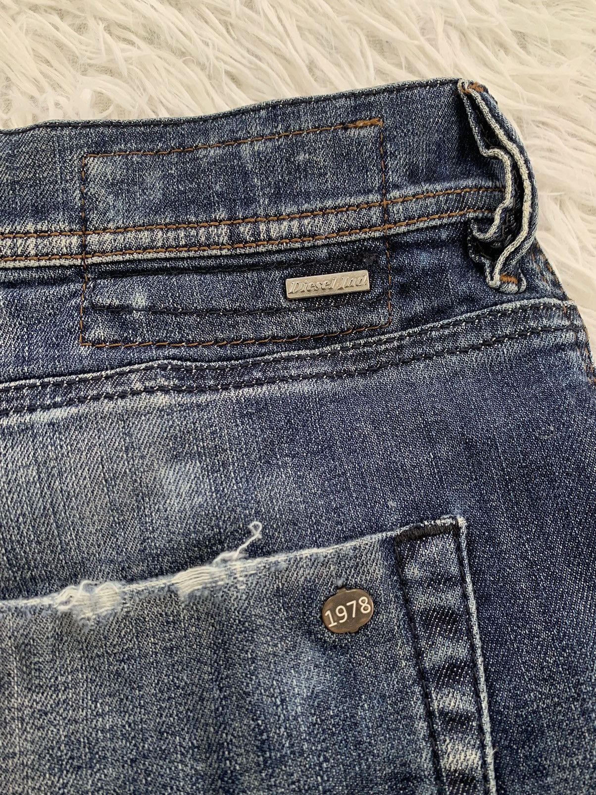 Diesel Distress Diesel Tepphar Slim Carrot Denim Pant Size US 35 - 14 Thumbnail