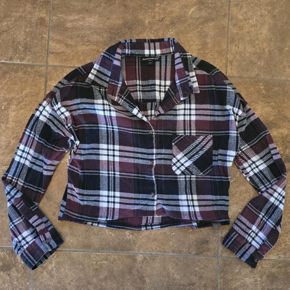 Designer Burgundy Black BM Cropped Flannel Long Sleeve Size ONE SIZE - 1 Thumbnail