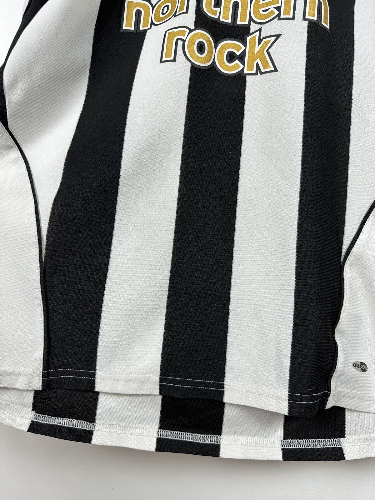 Adidas 2005/07 Adidas Newcastle United Vintage Soccer Jersey Size US L / EU 52-54 / 3 - 13 Thumbnail