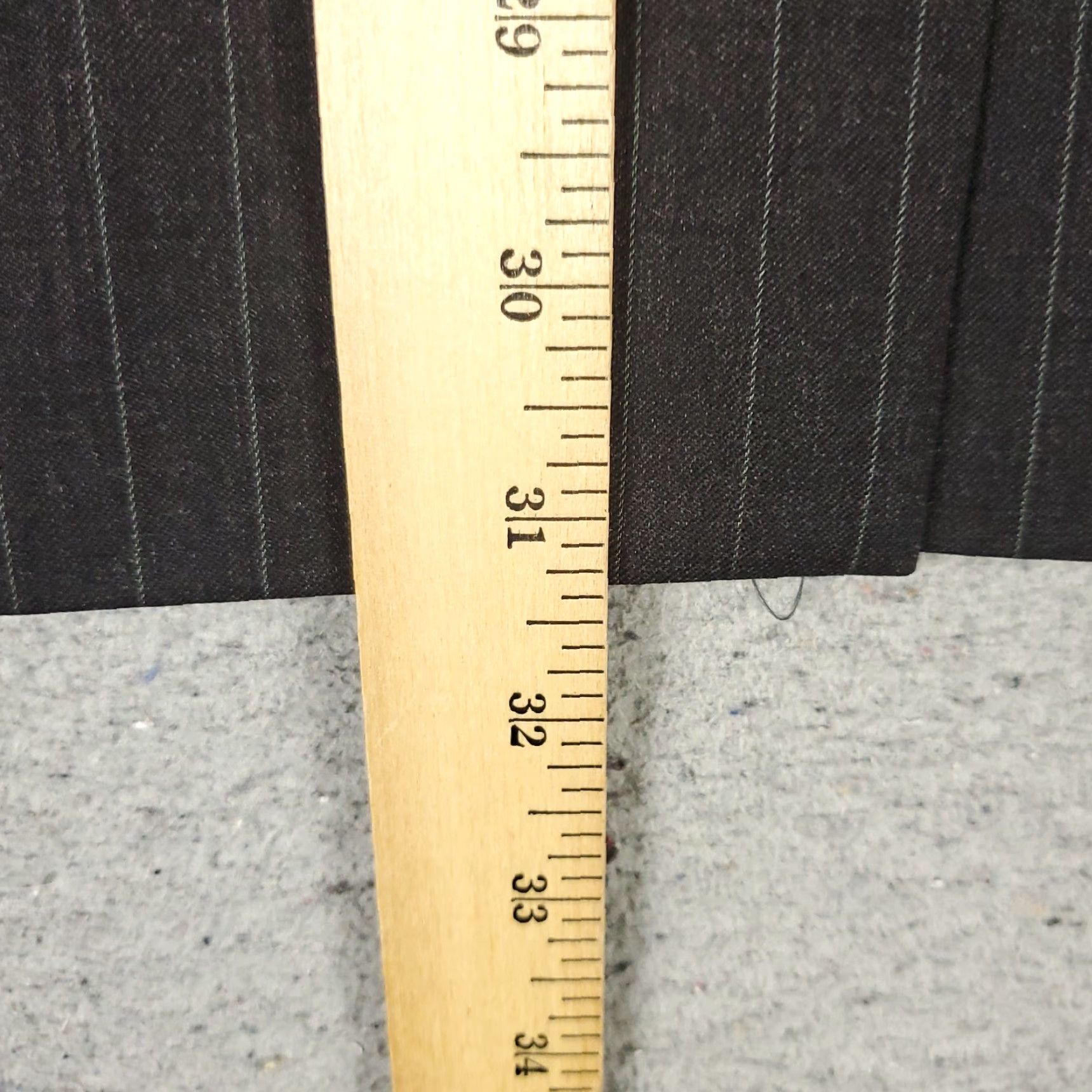 Brooks Brothers Brooks Brothers Suit Jacket Mens 42R Black Pinstripe Wool Regular Fit Classic Size 42R - 6 Thumbnail