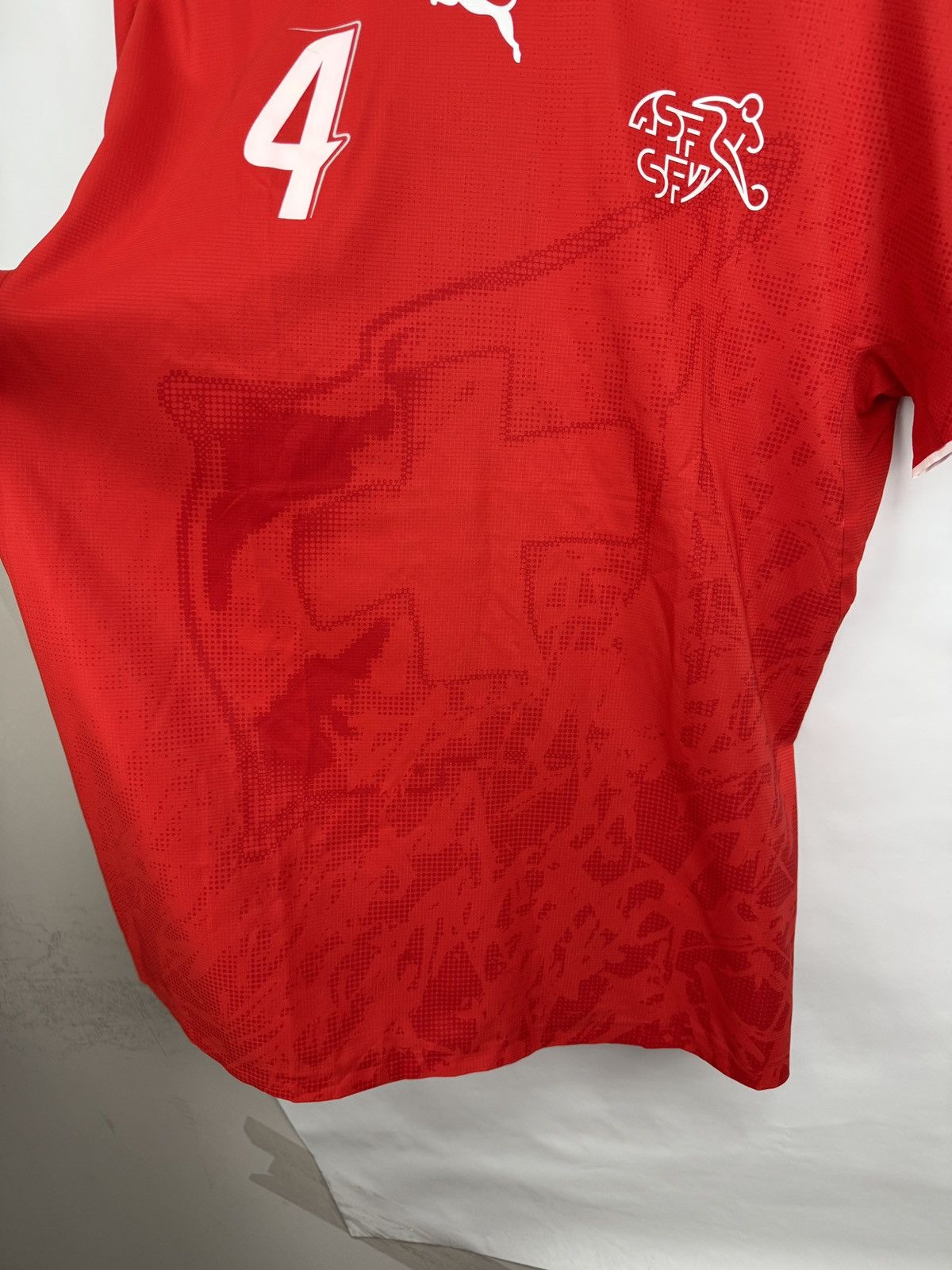 Puma 🇨🇭Vintage 2006 Puma Switzerland Suisse Soccer Jersey Senderos Size US XL / EU 56 / 4 - 9 Thumbnail