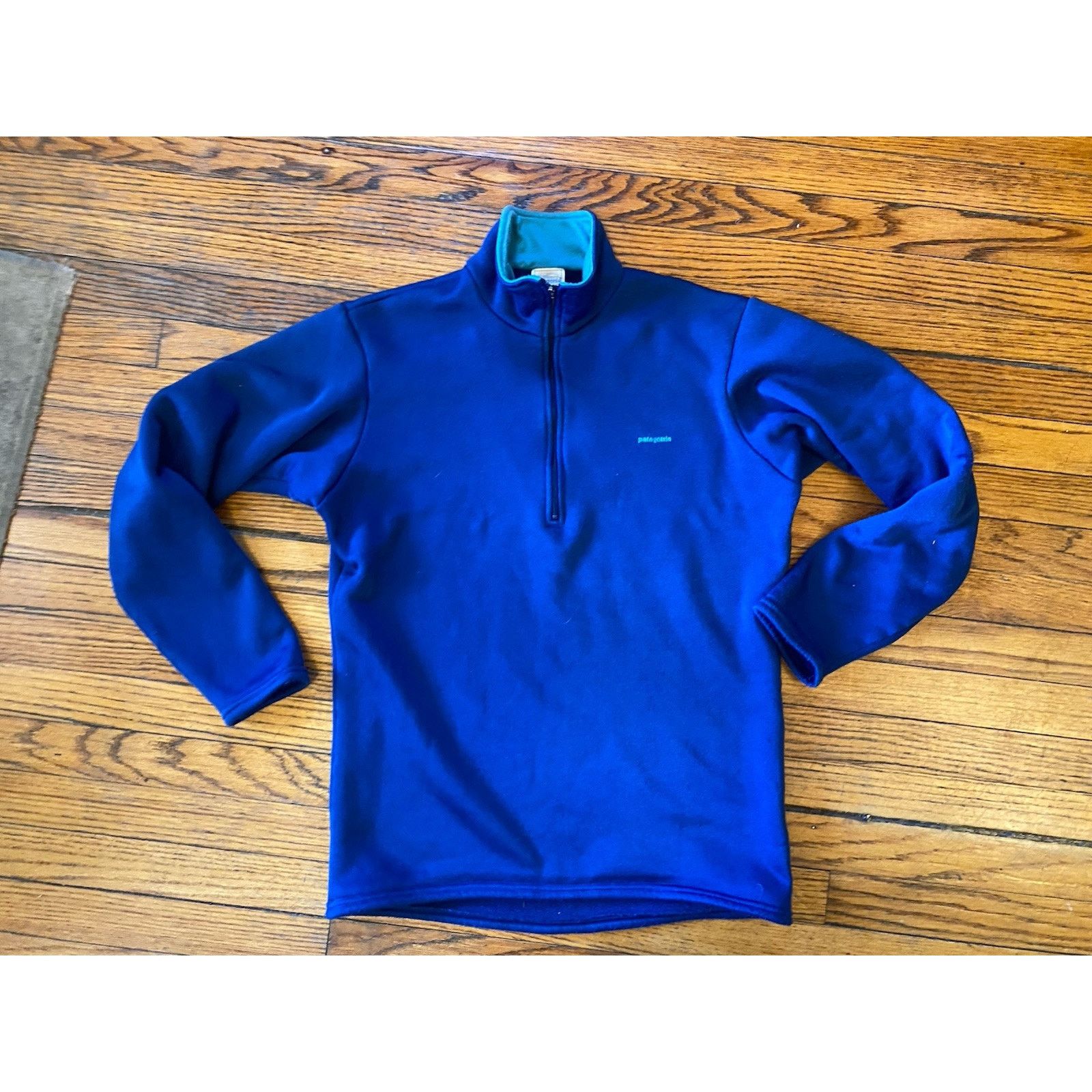 Patagonia VTG Patagonia USA Capilene Performance Sweatshirt Women’s S Size S / US 4 / IT 40 - 1 Thumbnail