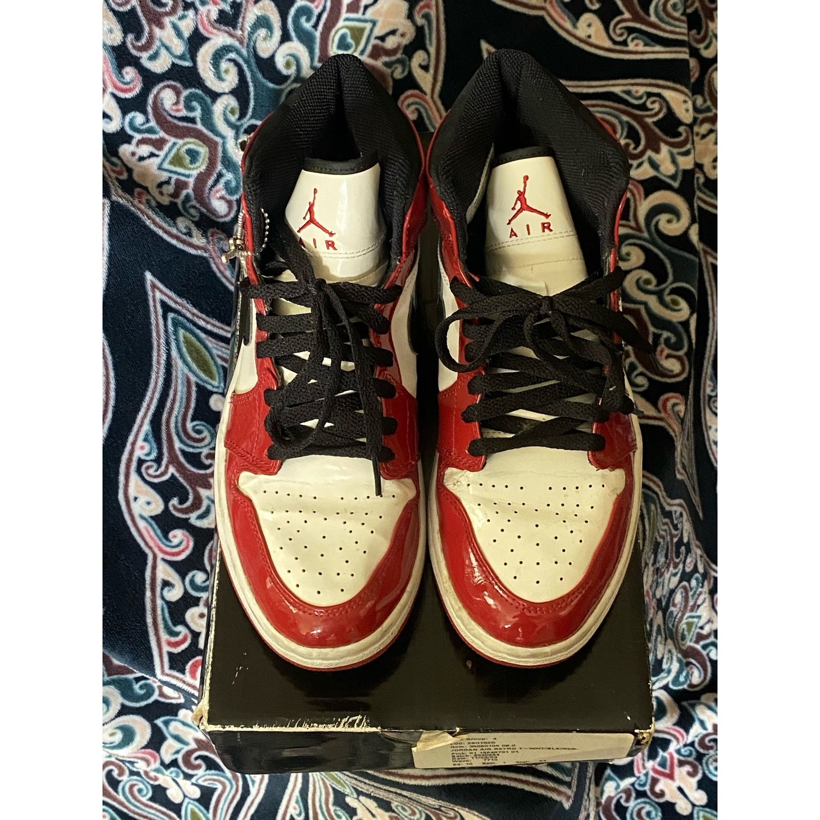 Nike Jordan 1 Retro Chicago Bulls Patent (2003) Size US 8 / EU 41 - 4 Thumbnail