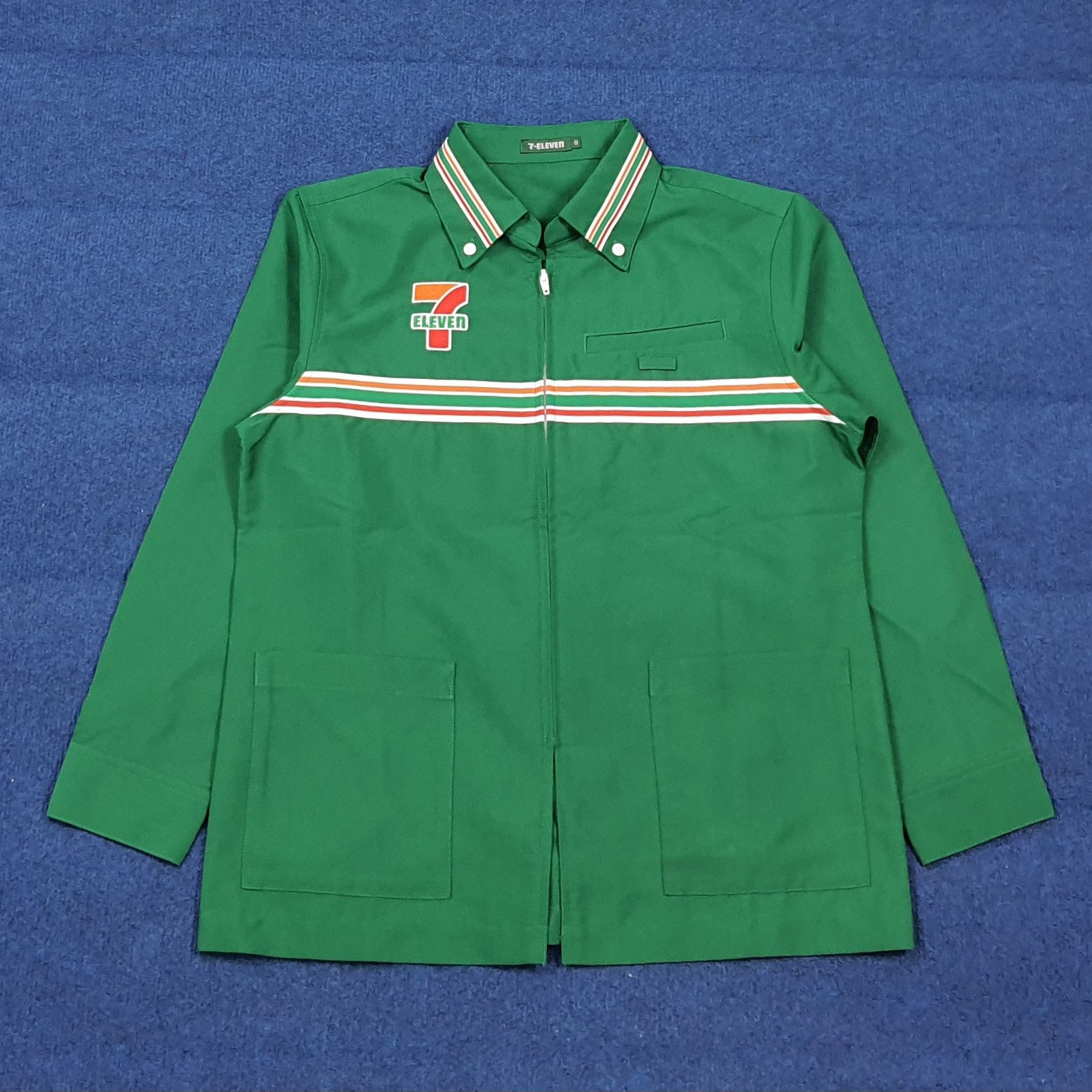Japanese Brand VINTAGE Japanese 7-Eleven Employee Uniform Work Jacket E1A25 Size S / US 4 / IT 40 - 1 Thumbnail