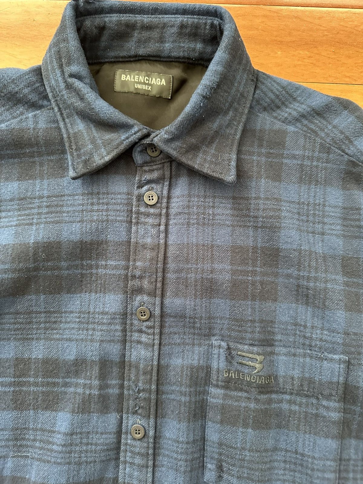 Balenciaga balenciaga fw22 buffalo flannel Size US M / EU 48-50 / 2 - 3 Thumbnail