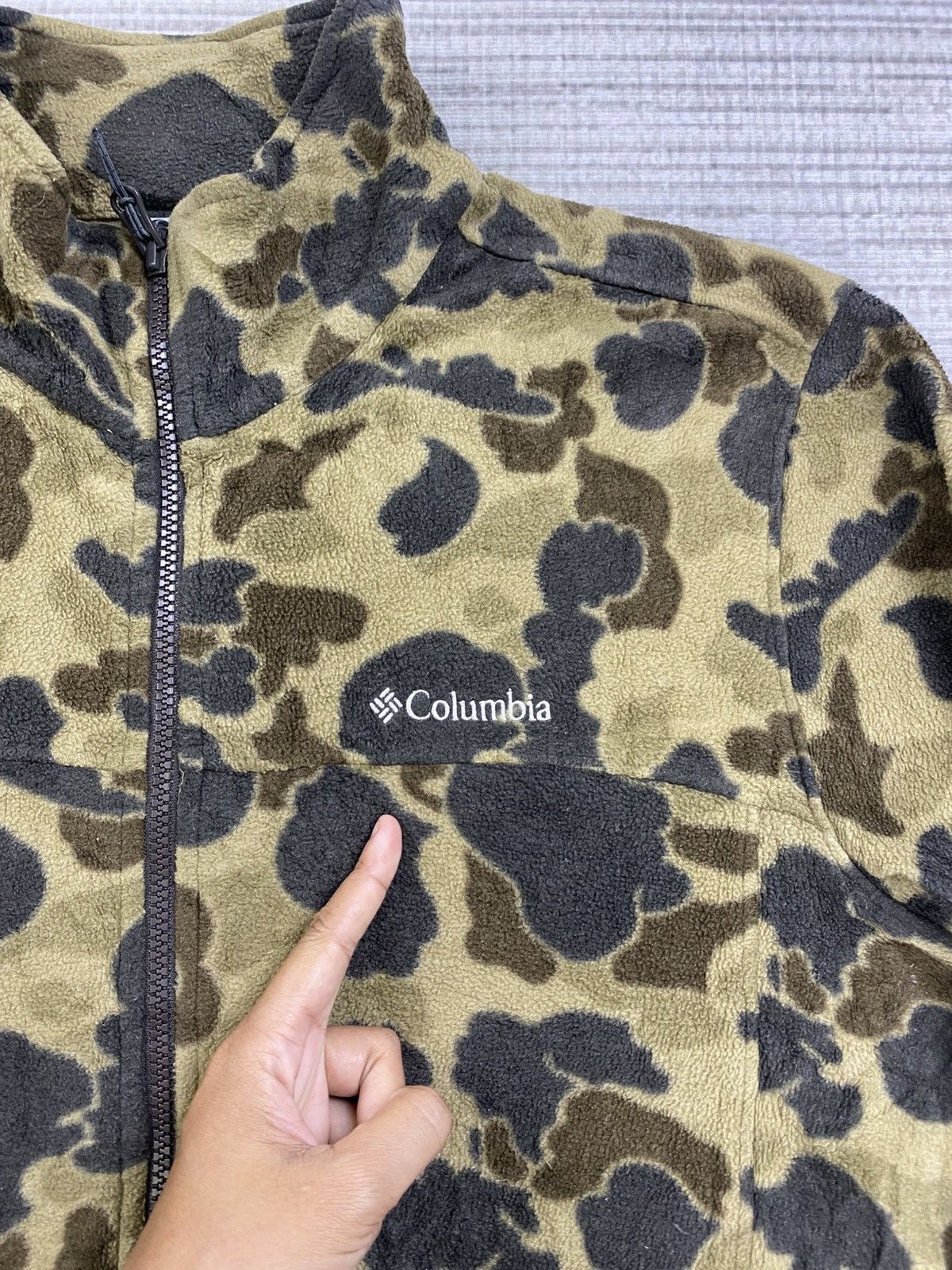Columbia × Japanese Brand × Vintage Vintage Columbia Duck Camo Fleece Jacket Size US M / EU 48-50 / 2 - 8 Thumbnail