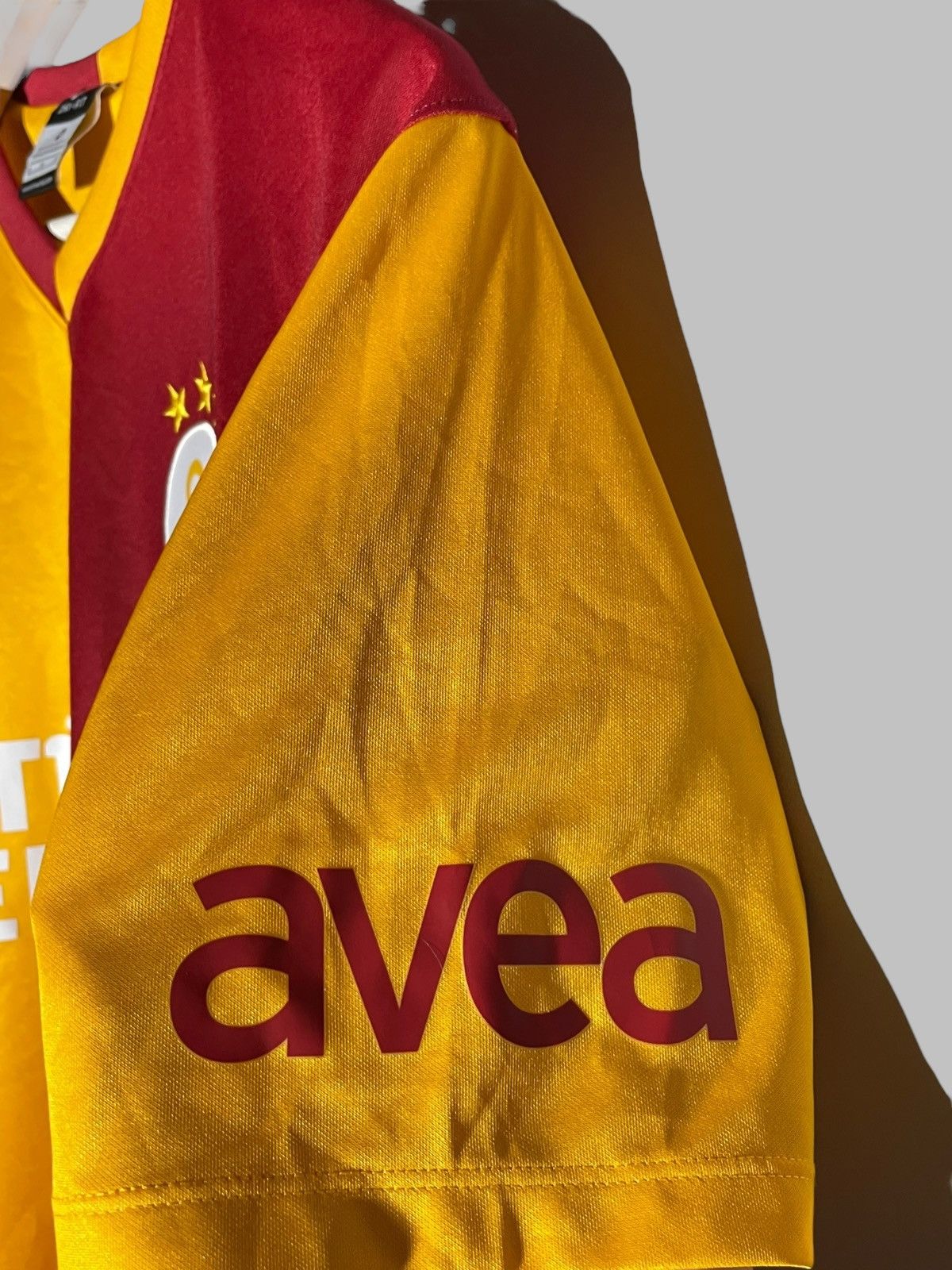 Nike Galatasaray Nike 2011/12 Home Football Shirt Soccer Jersey Size US M / EU 48-50 / 2 - 7 Thumbnail