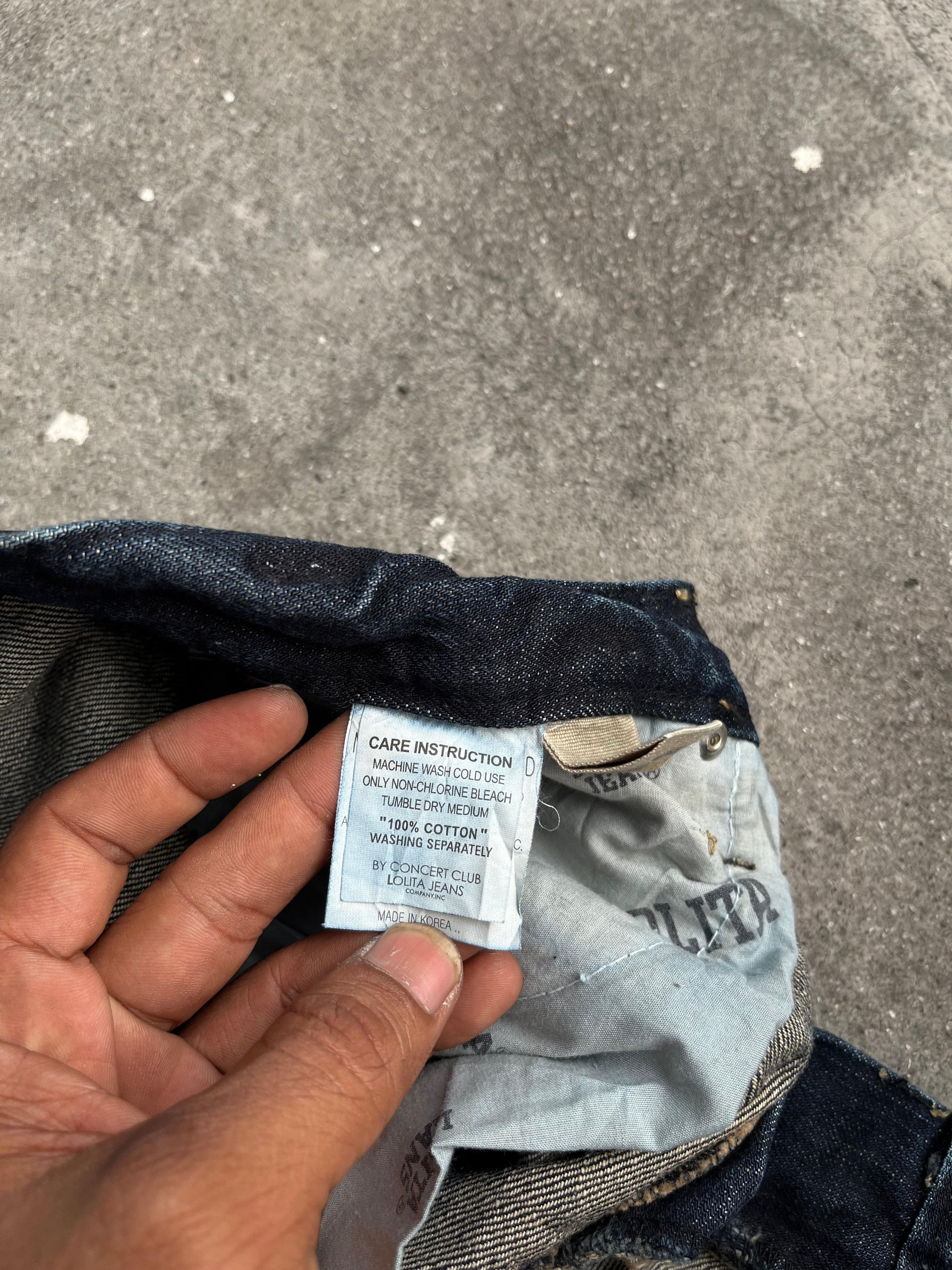 Tornado Mart Vintage Yoshitomo Nara x Lolita Washed Jeans Denim Size 30" / US 8 / IT 44 - 7 Thumbnail