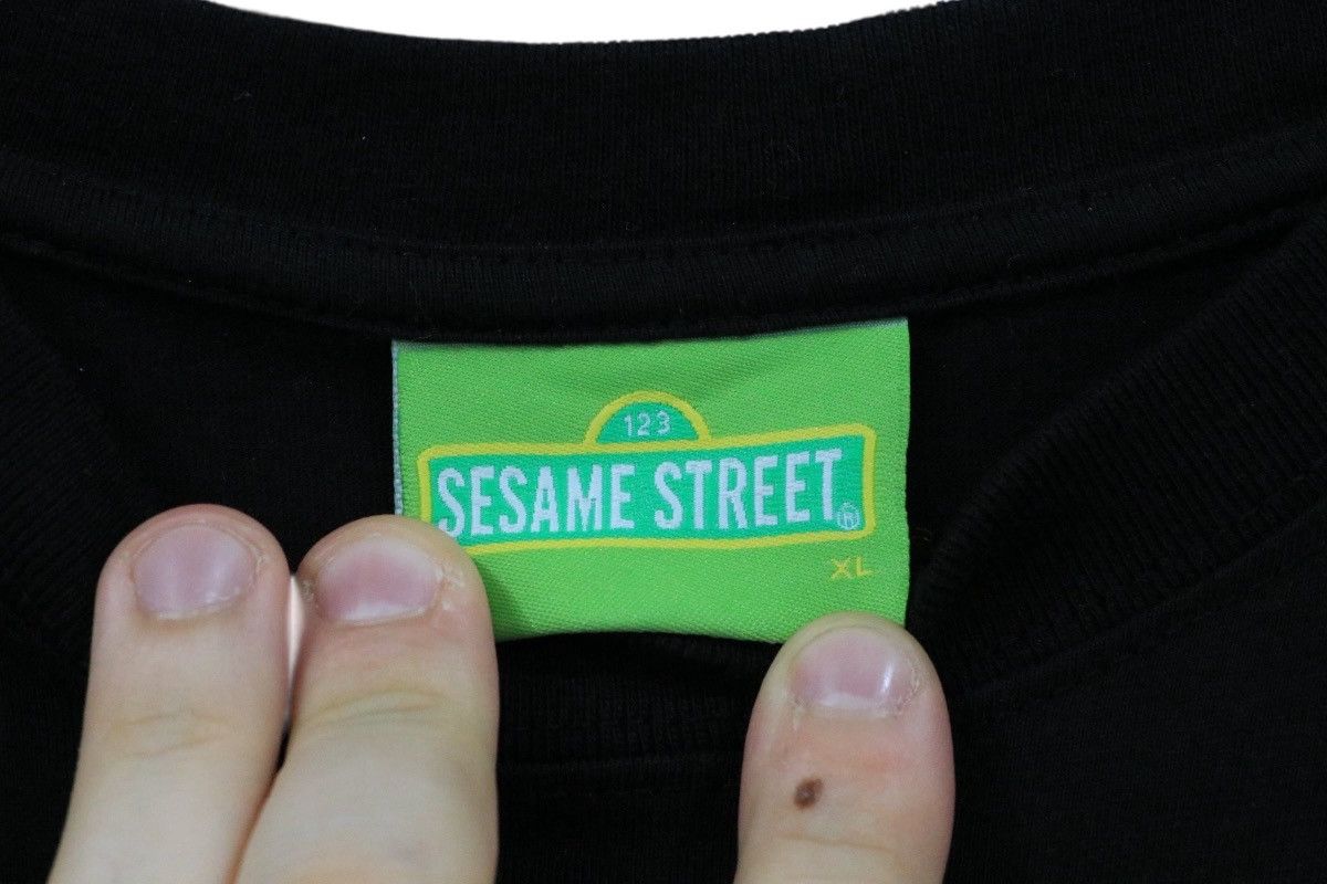 Vintage Vintage 2007 Sesame Street T-Shirt Size XL Size US XL / EU 56 / 4 - 3 Thumbnail