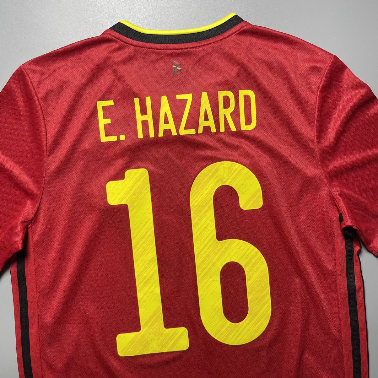 Adidas × Vintage 13-14Y BELGIUM ADIDAS 2020 EURO FOOTBALL JERSEY #16 HAZARD Size US XS / EU 42 / 0 - 8 Thumbnail
