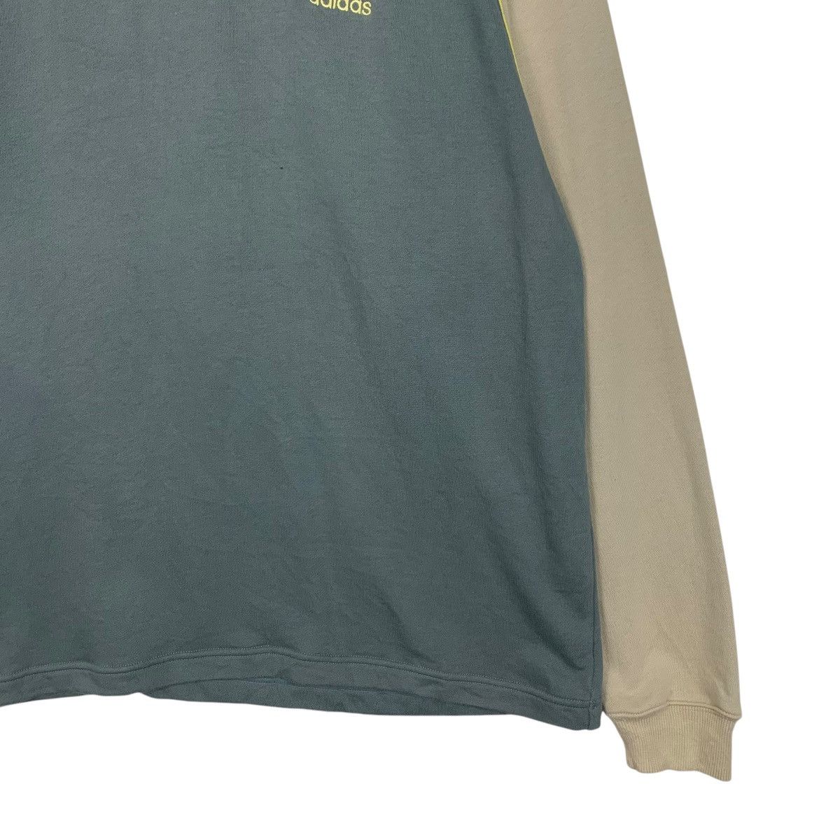 Adidas Vintage ADIDAS Embroidery Small Logo Sweatshirt #1740-C77 Size US L / EU 52-54 / 3 - 4 Thumbnail