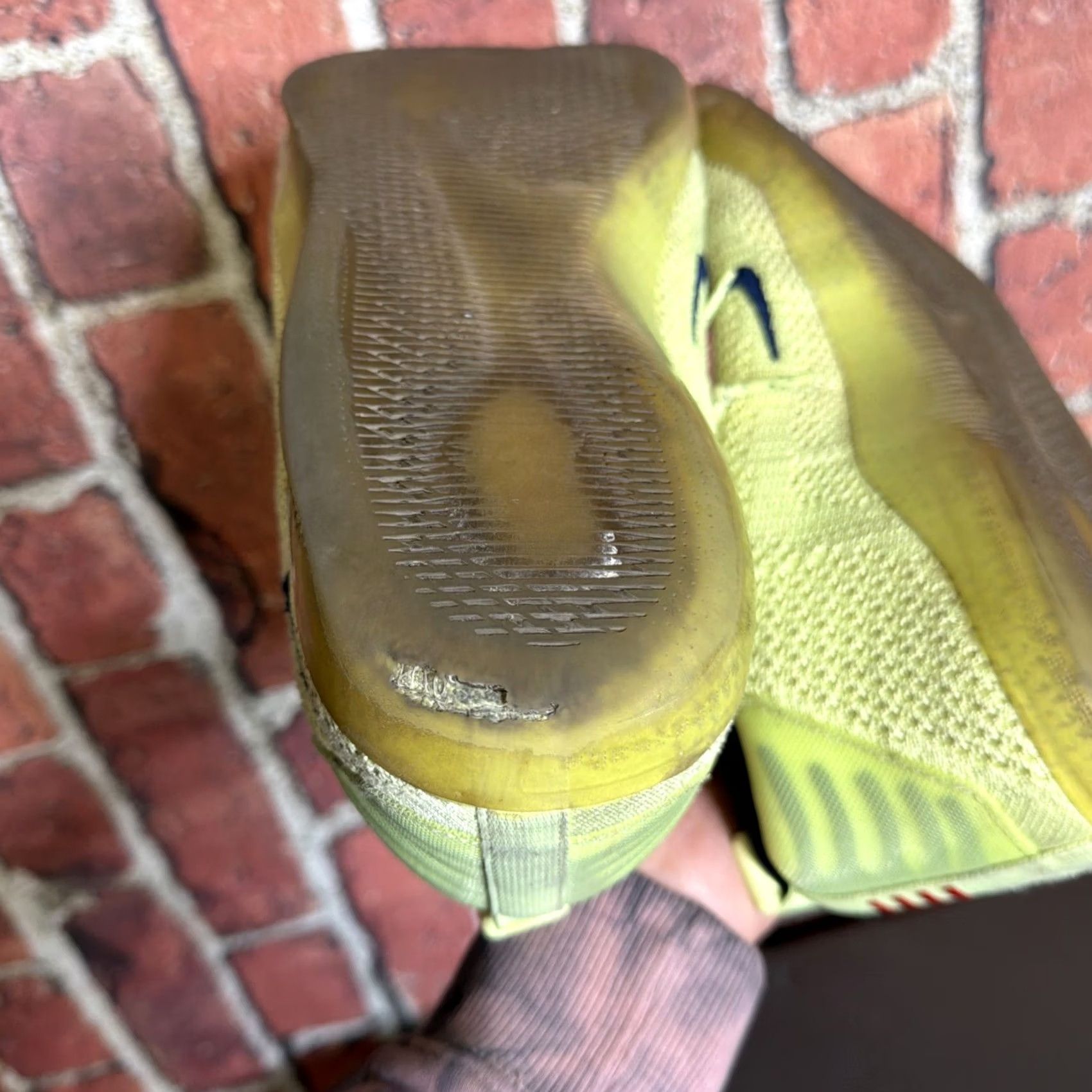 Nike Nike Kobe 11 Elite Low Ghost of Christmas Past Sneaker Men 10.5 Green 2016 Nike Kobe 11 Shoe" Size US 11 / EU 44 - 6 Thumbnail