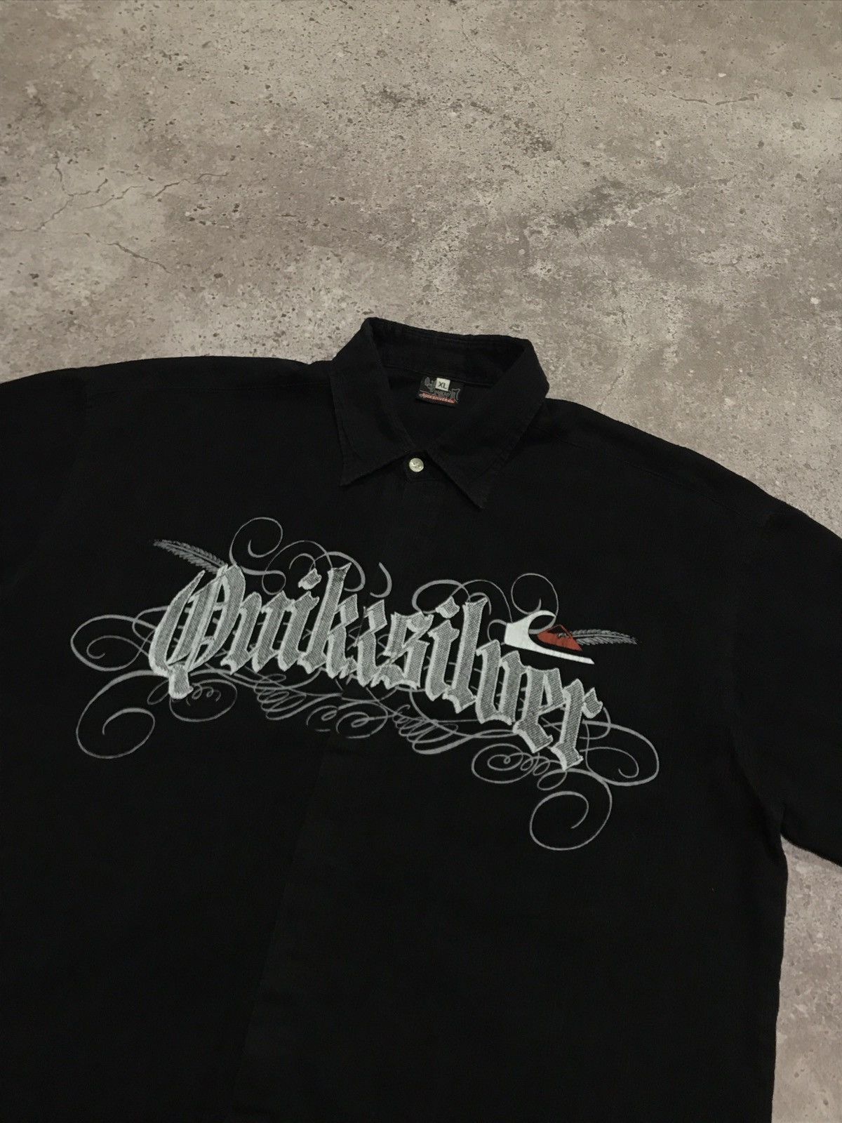 Quiksilver × Vintage Vintage 90s Short Sleeve Shirt Quiksilver Graphic Print XL Size US XL / EU 56 / 4 - 2 Thumbnail