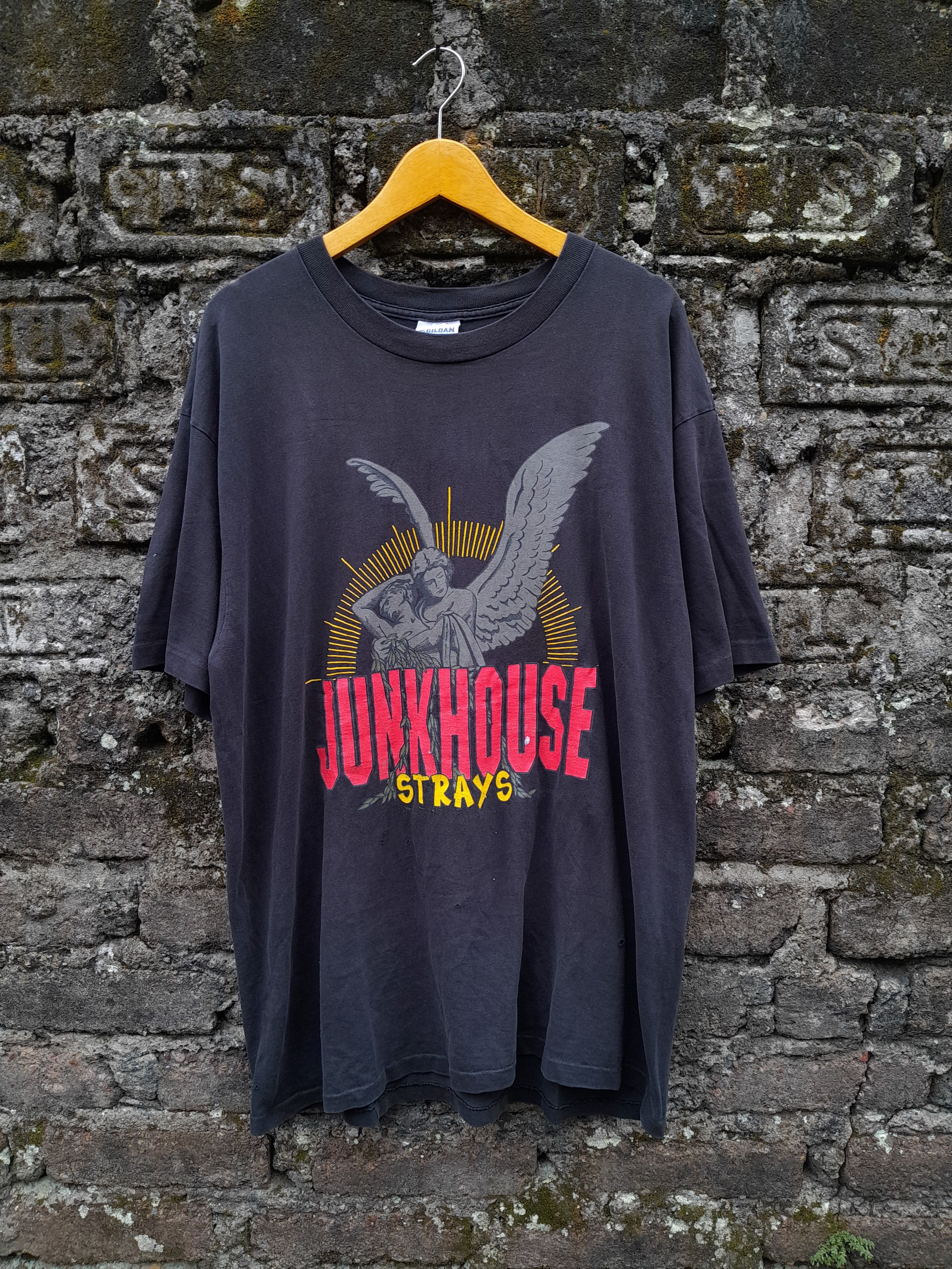 Band Tees Rare Vintage 90s JUNKHOUSE band Strays album promo t-shirt Size US XL / EU 56 / 4 - 1 Thumbnail