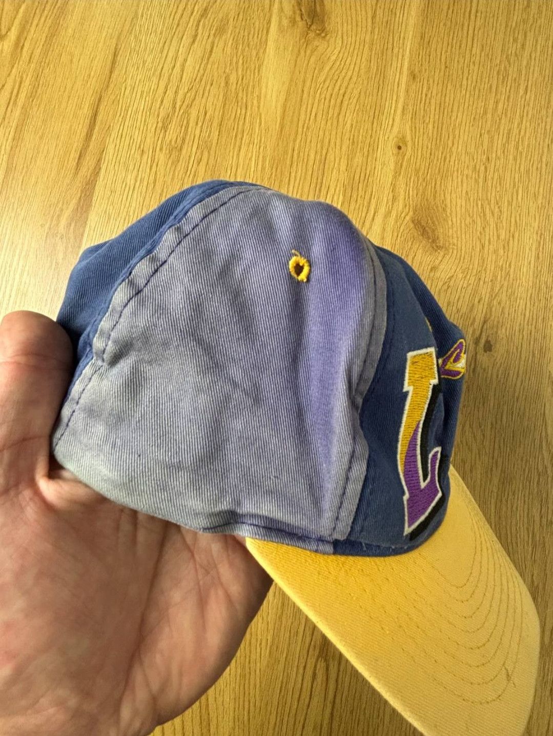 NBA Vintage NBA Los Angeles Lakers Basketball Cap Size ONE SIZE - 14 Thumbnail