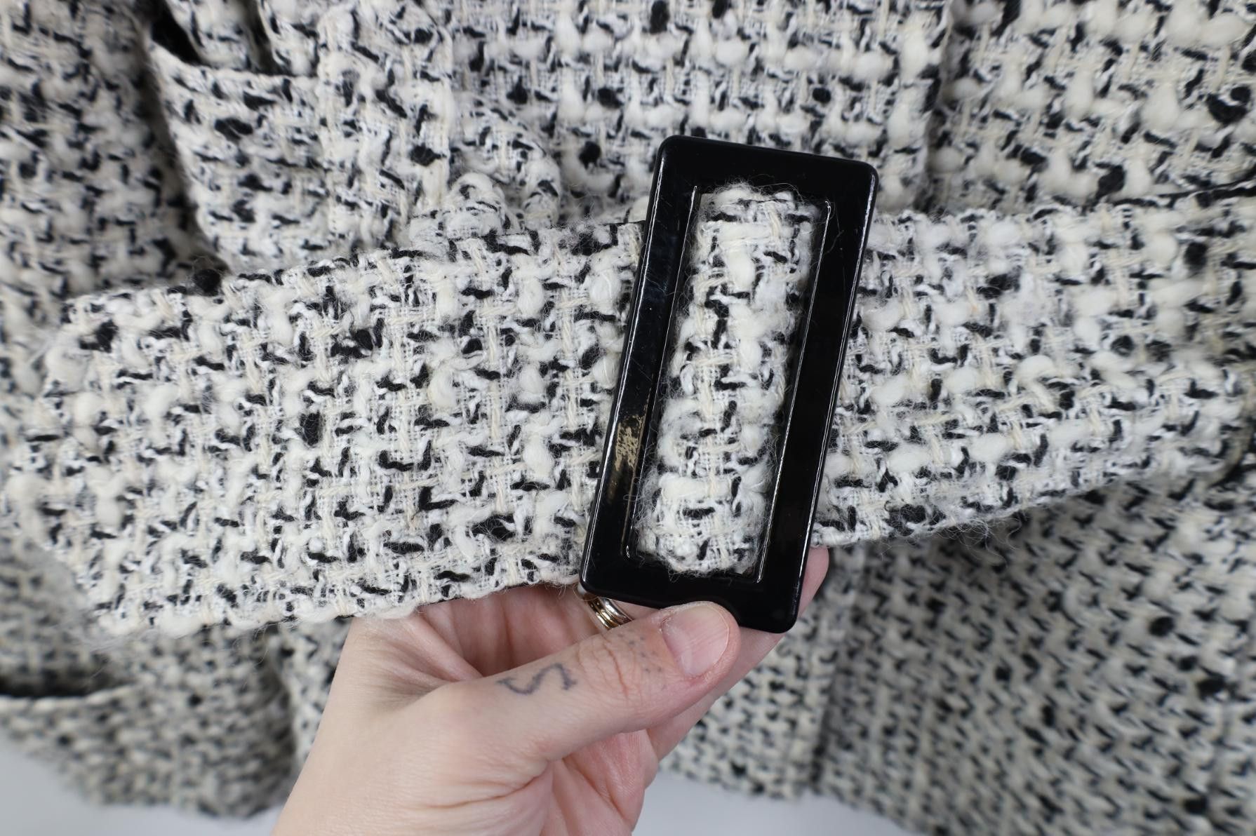 White House Black Market White House Black Market Belted Cropped Trench Coat Jacket Size M / US 6-8 / IT 42-44 - 4 Thumbnail
