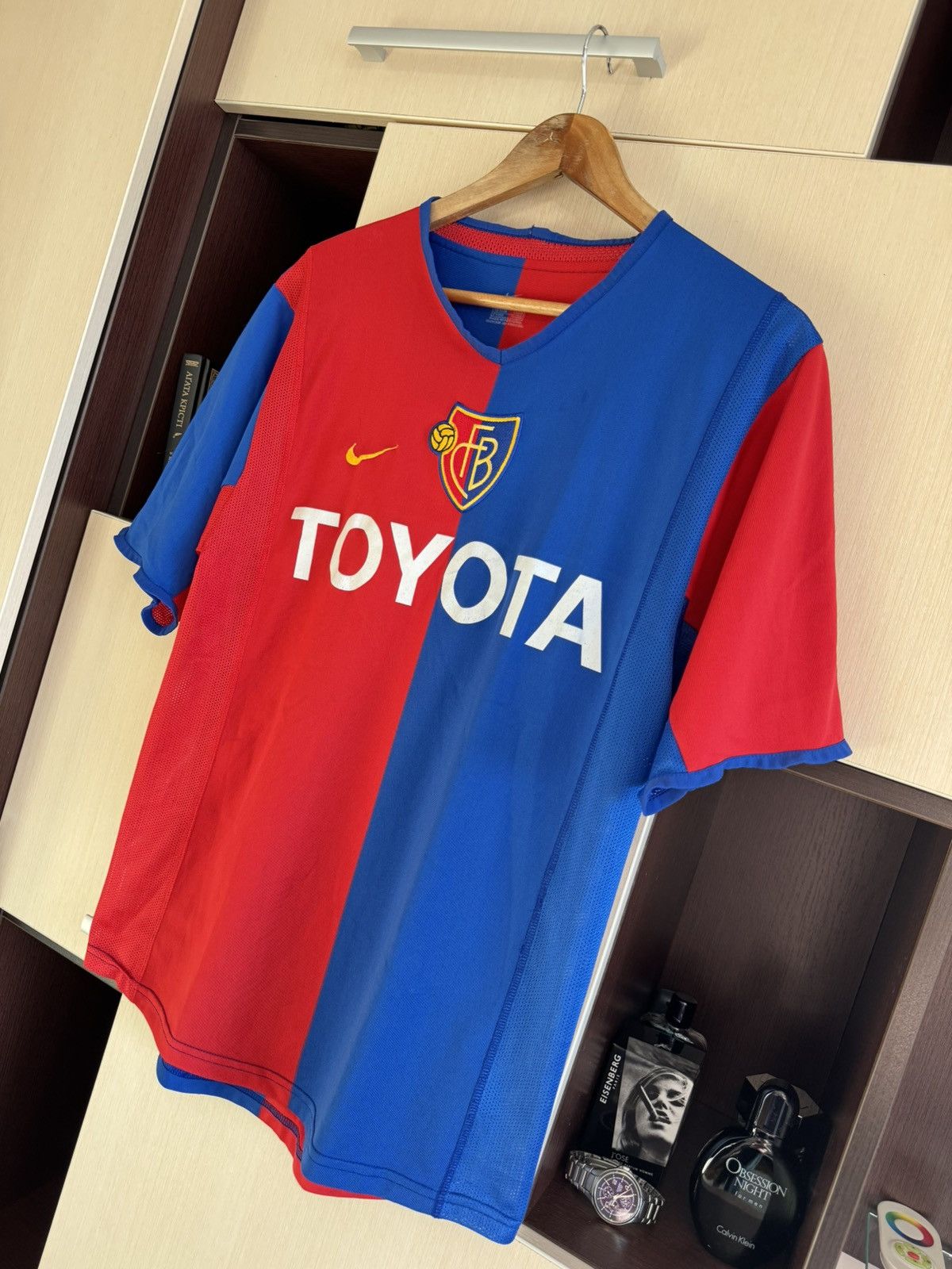 Nike Vintage Basel 2002-2004 Signed Home Soccer Jersey Kit Shirt Size US S / EU 44-46 / 1 - 5 Thumbnail