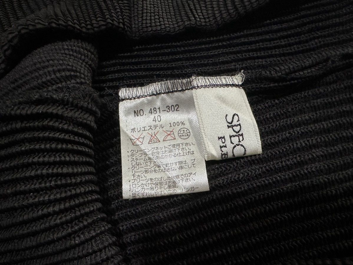 Japanese Brand 🔥Japanese Specchio Pleats Flared Pants Issey Miyake Style Size US 32 / EU 48 - 7 Thumbnail
