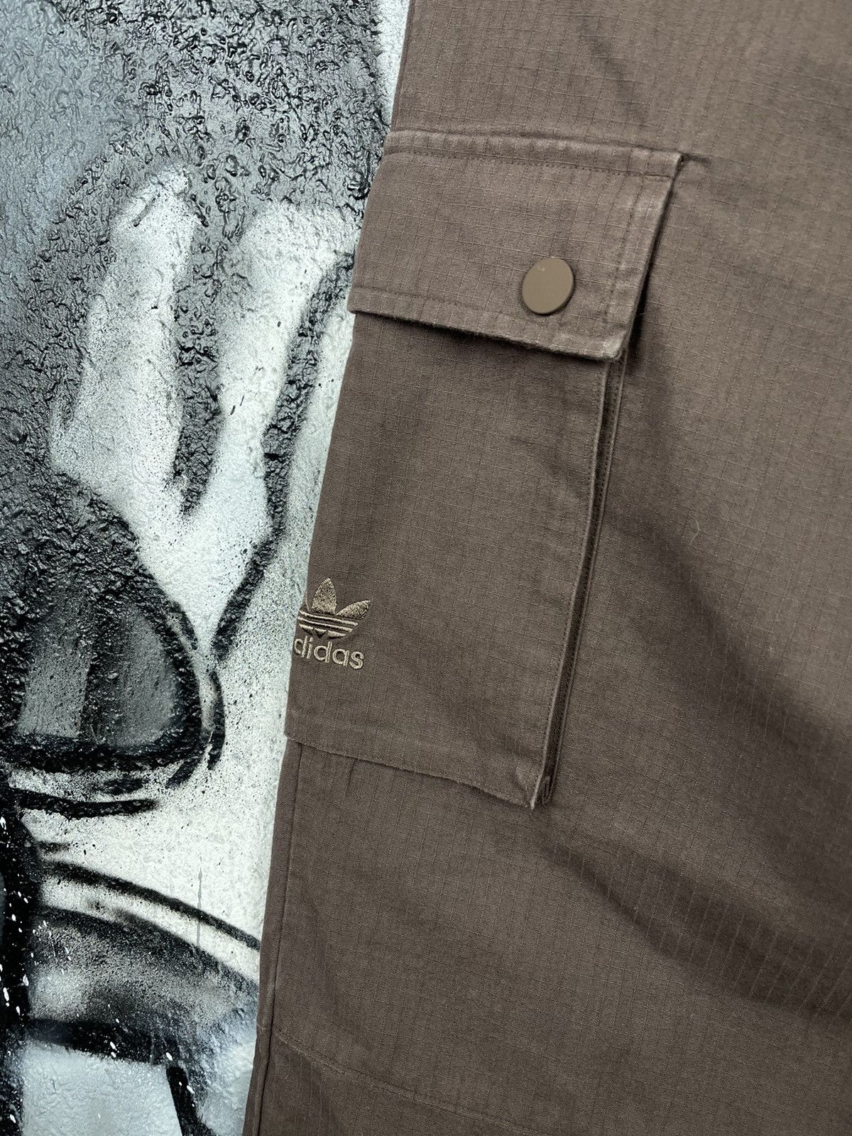 Adidas Adidas Originals Embroidered Logo Brown Regular Cargo Pants Men’s Size Small Size US 30 / EU 46 - 8 Thumbnail